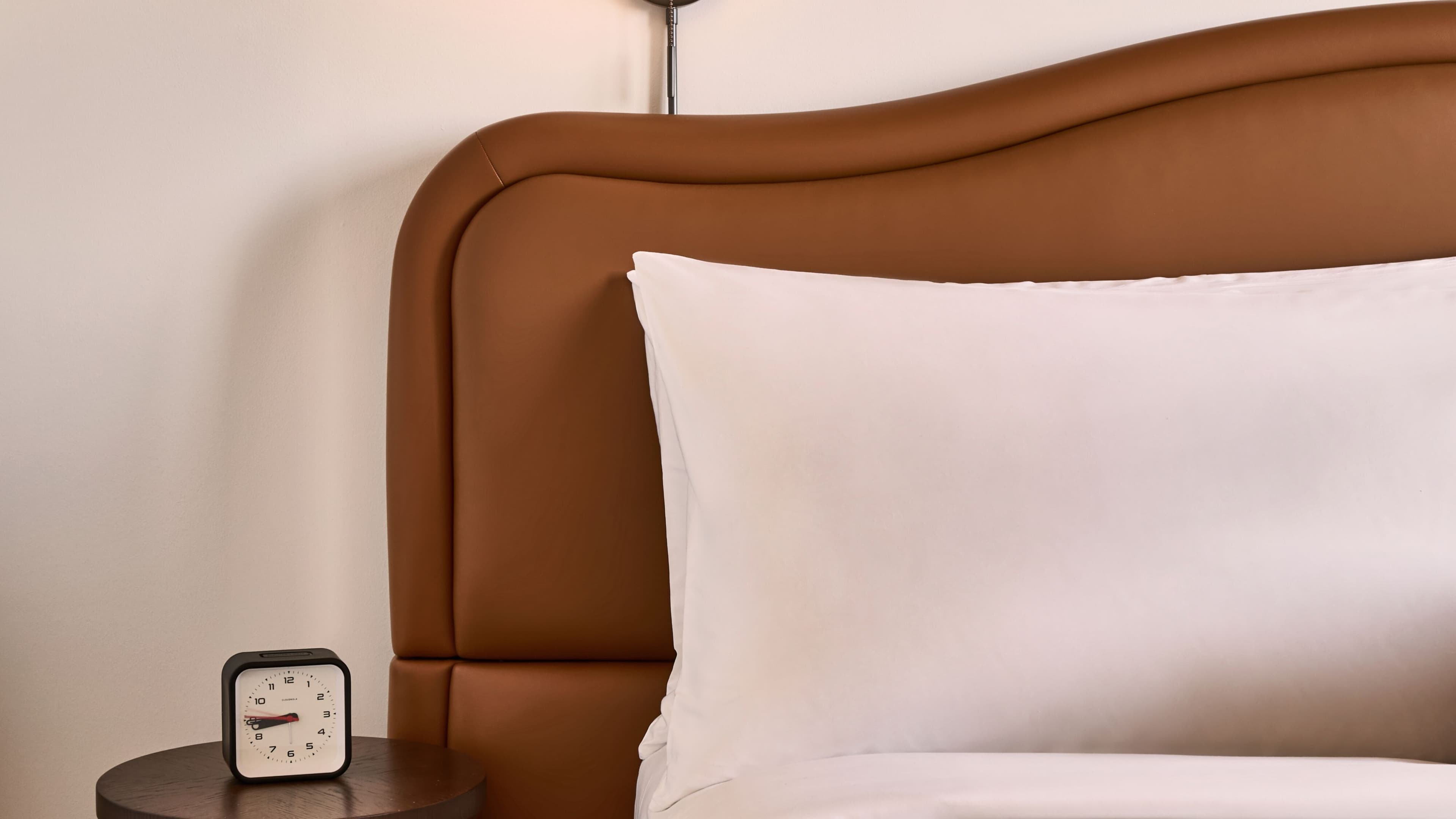 1 Bedroom King - Image 10