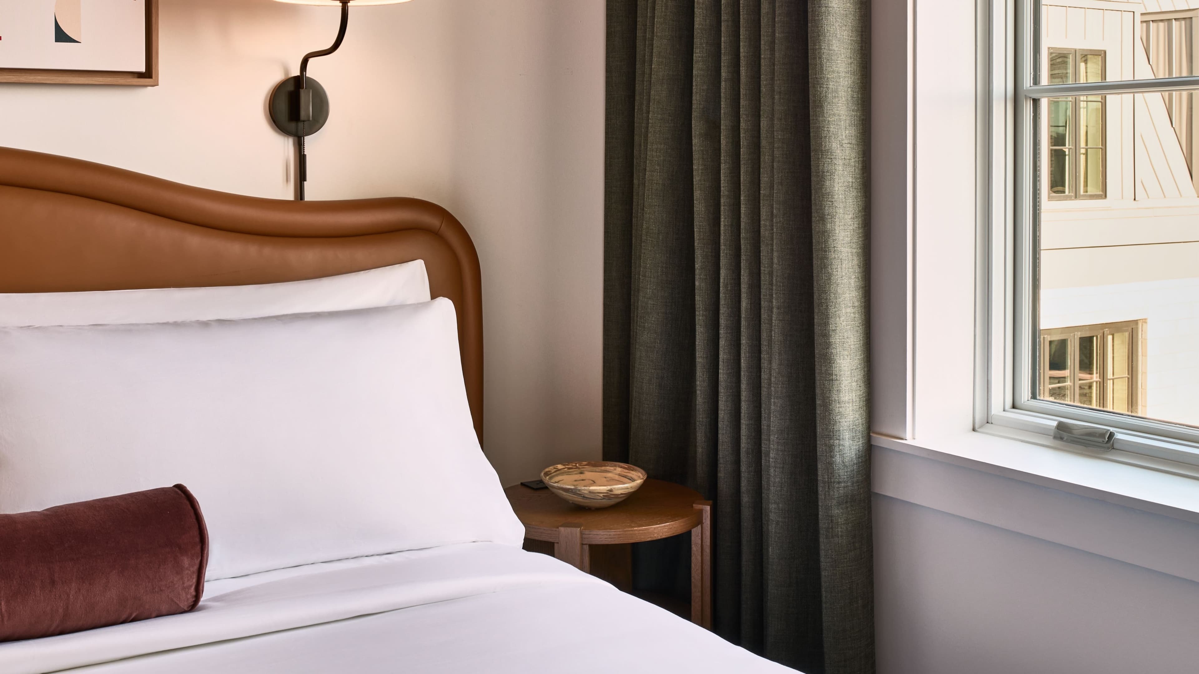 1 Bedroom King - Image 11