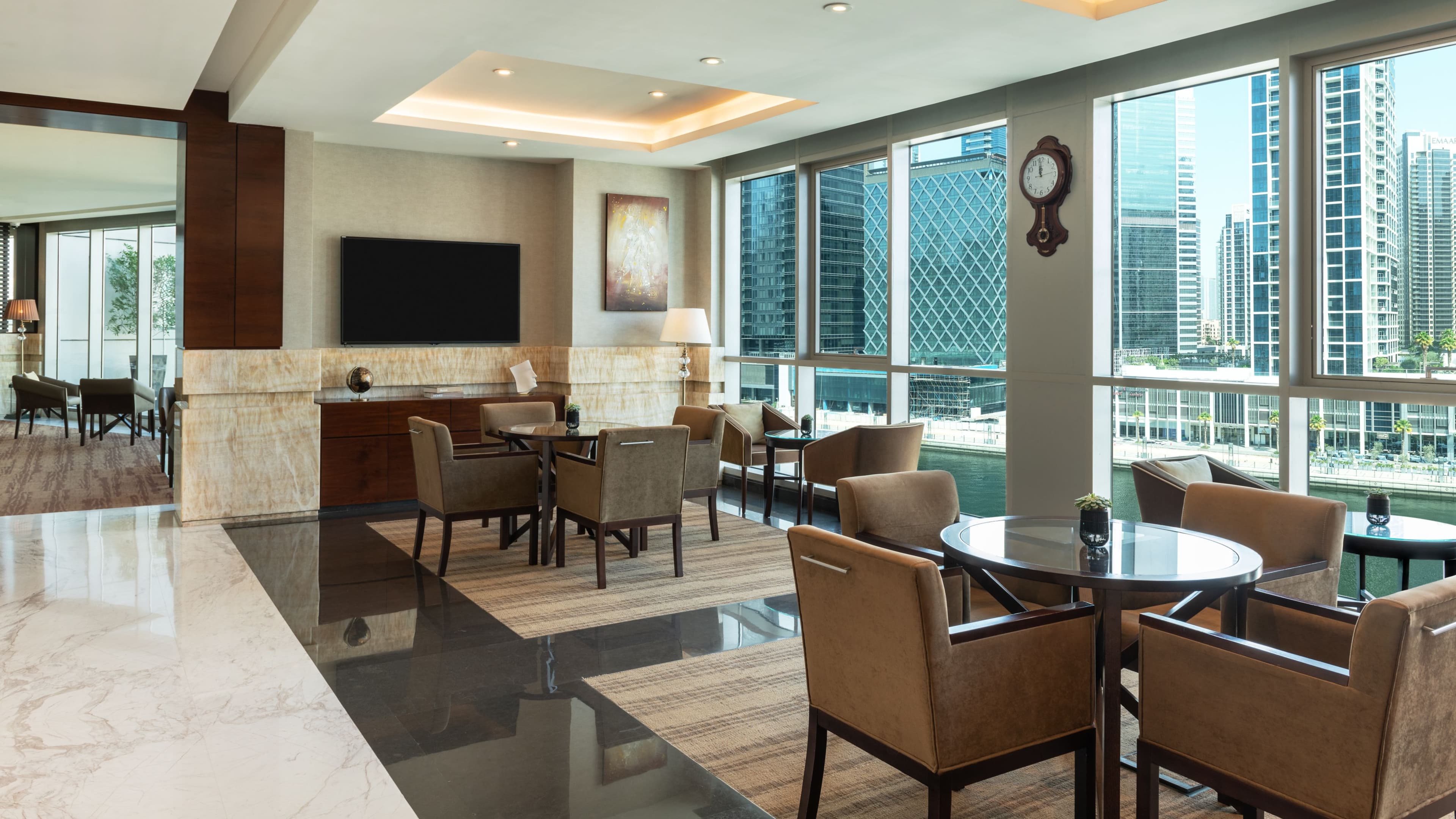 Deluxe Twin Bay View - Image 4