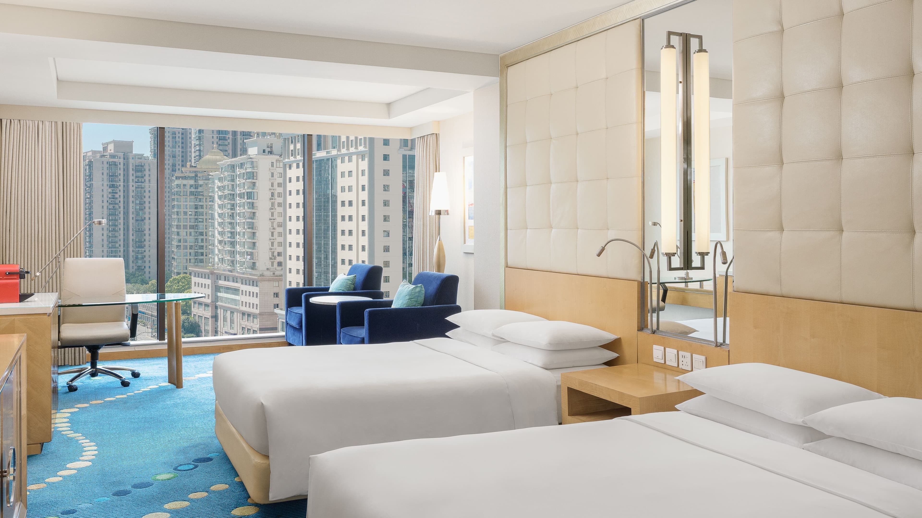 Deluxe Twin Room - Image 1