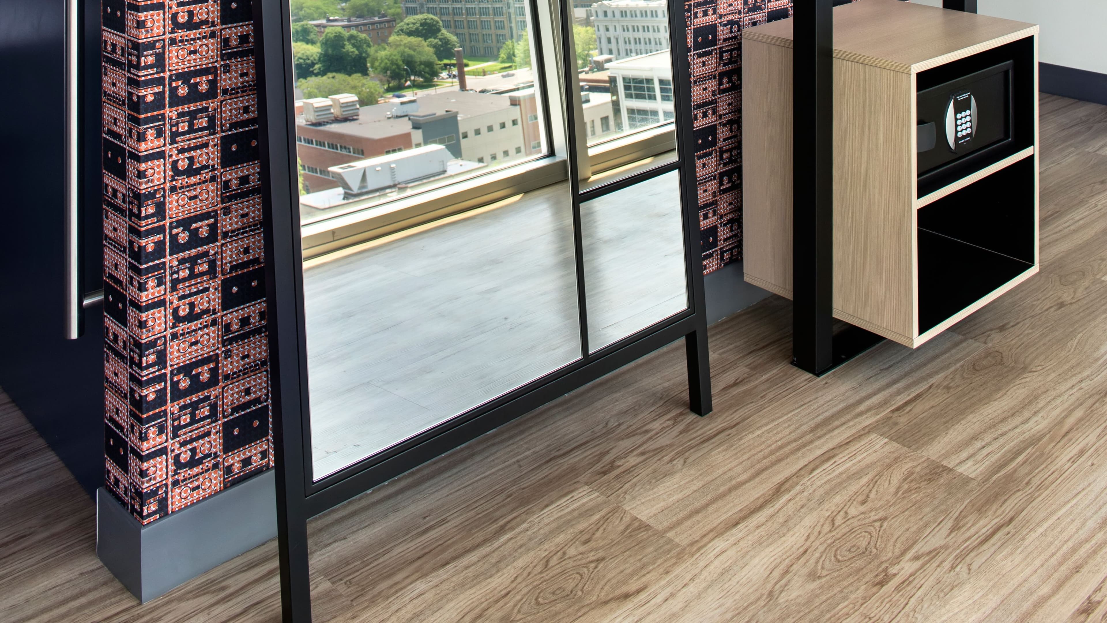 Aloft View - Image 3