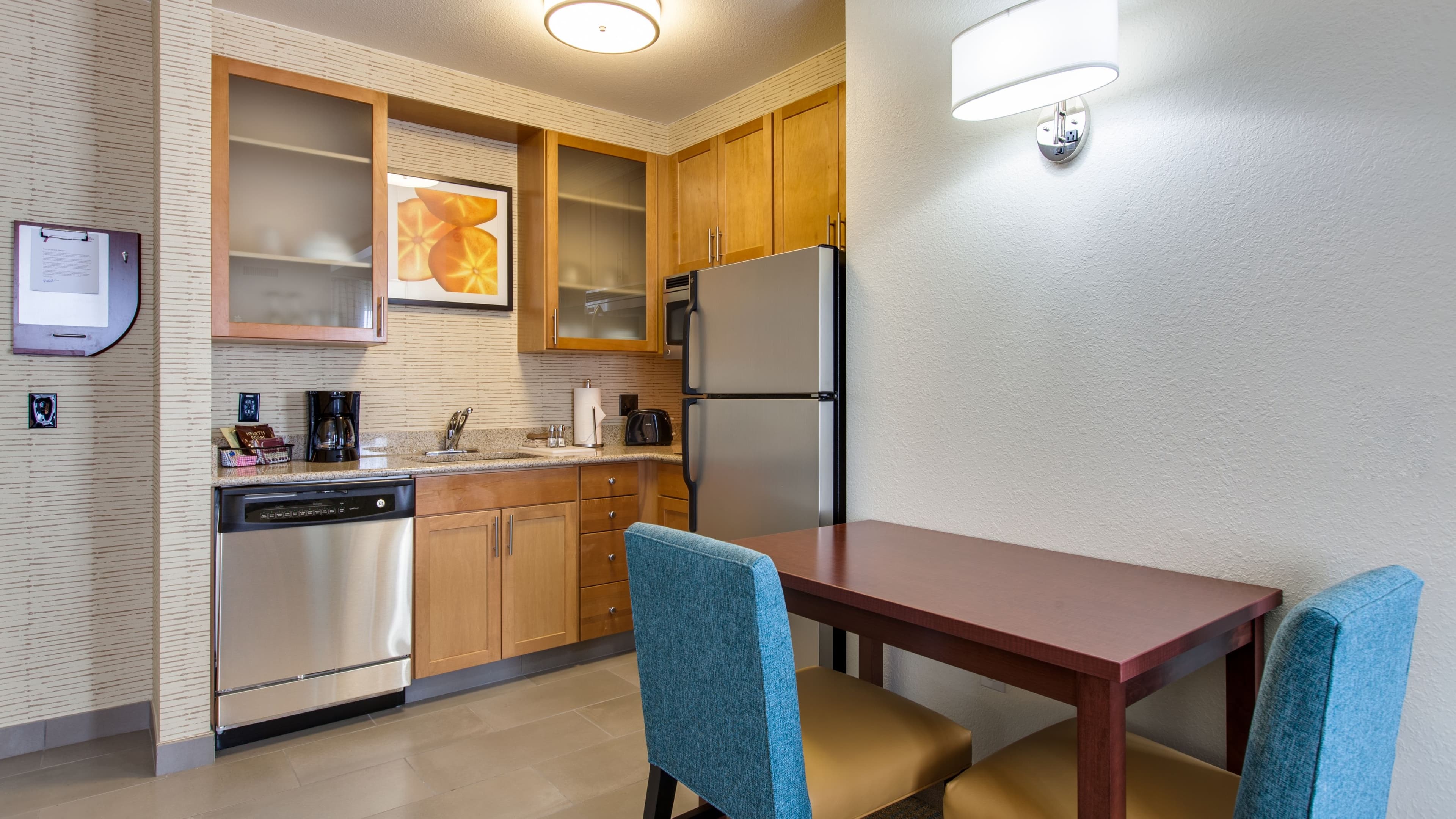 1 Bedroom Suite - Image 2