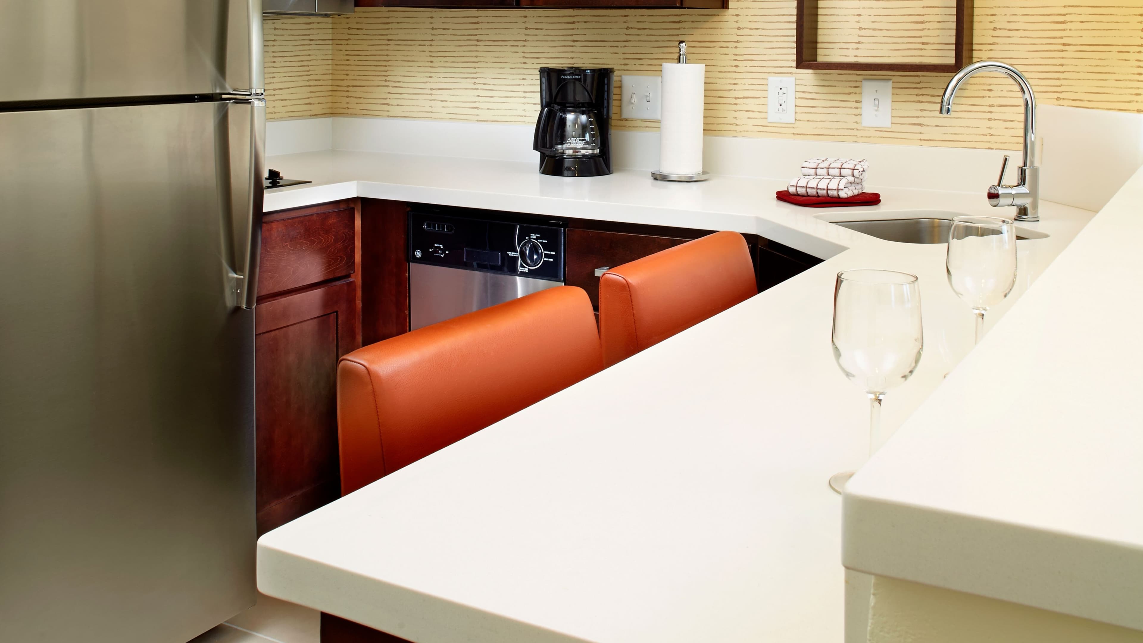 1 Bedroom Suite - Image 4