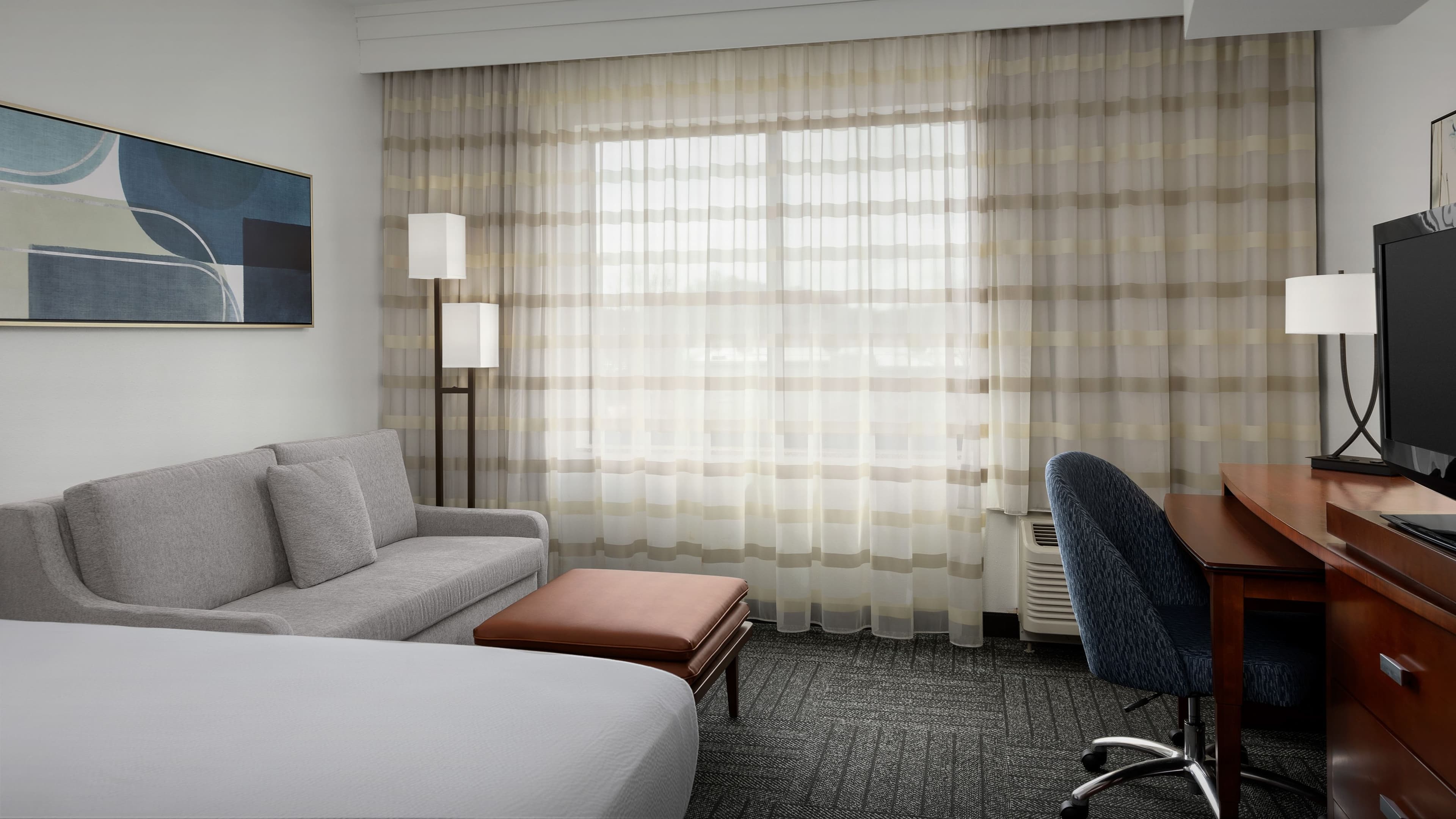 King Guest Room - Image 2