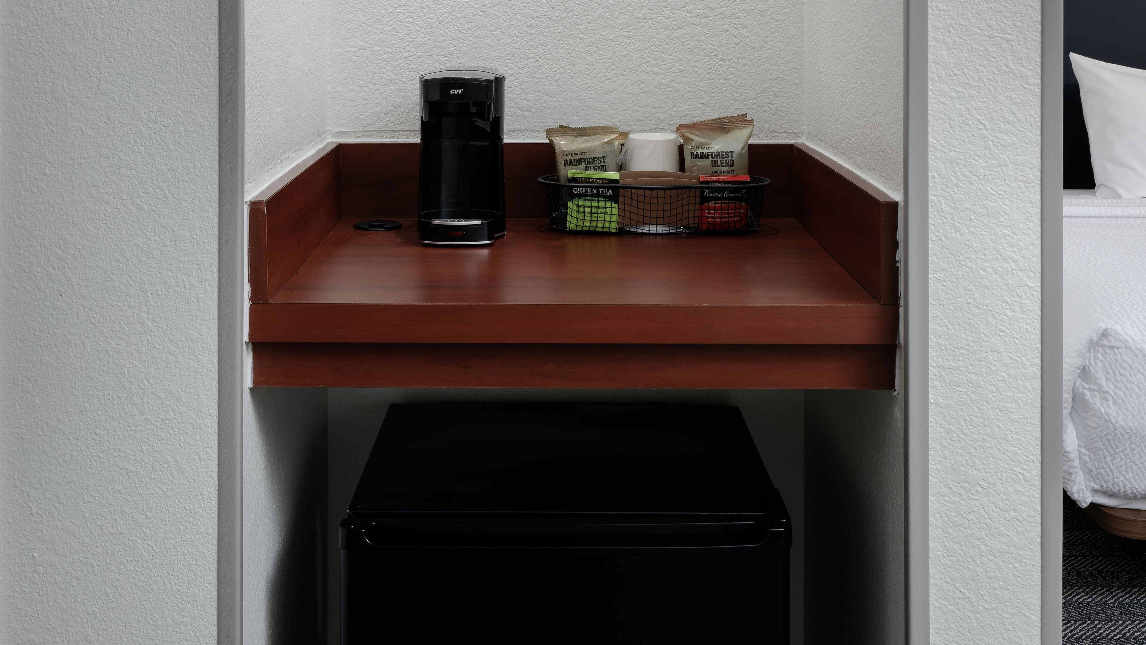 King Guestroom - Image 9