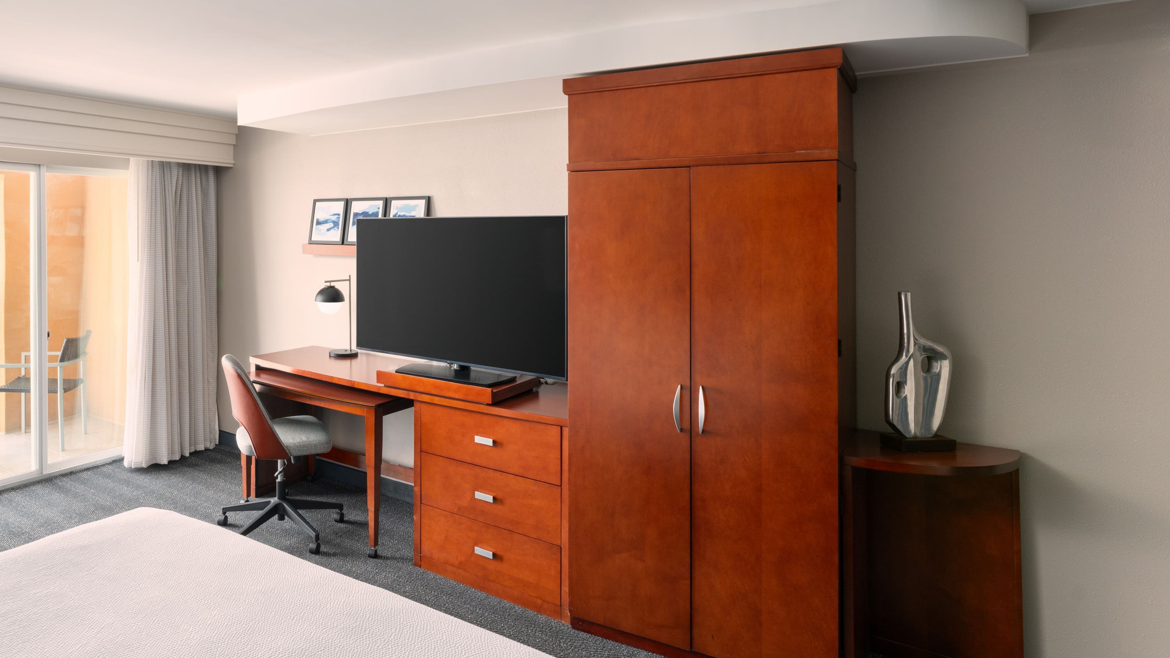 Newly Renovated King - Image 3