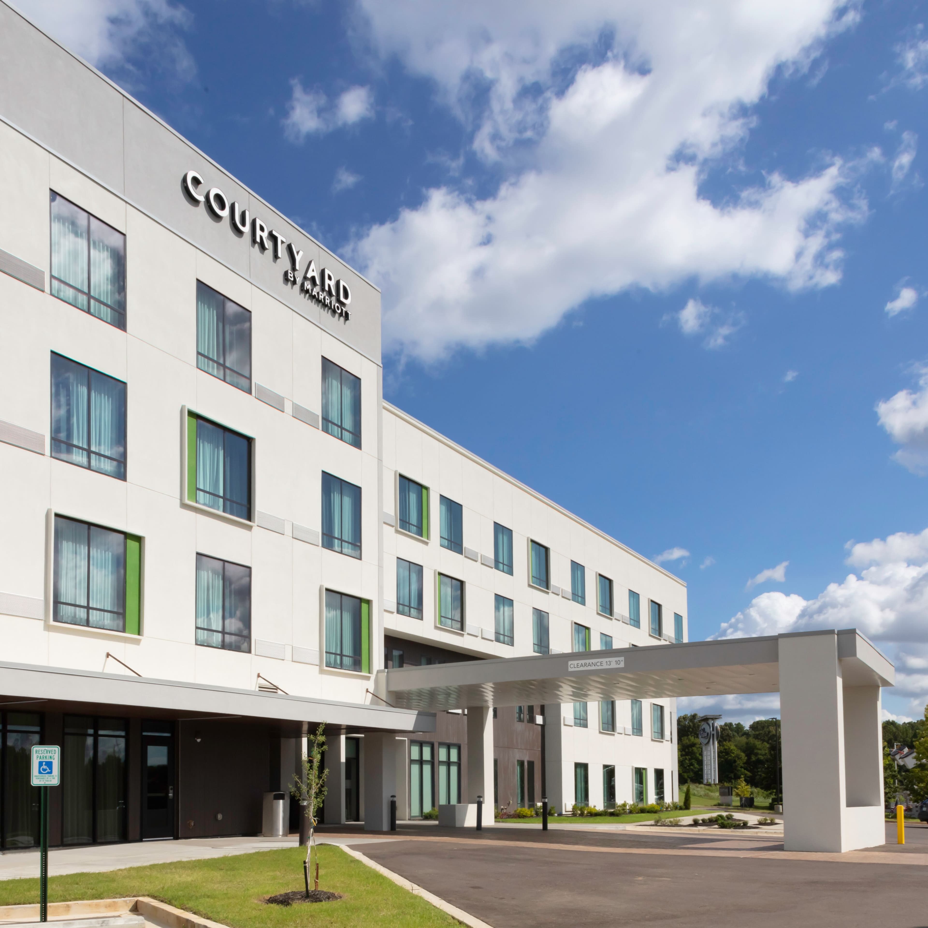 Courtyard Memphis East/Galleria