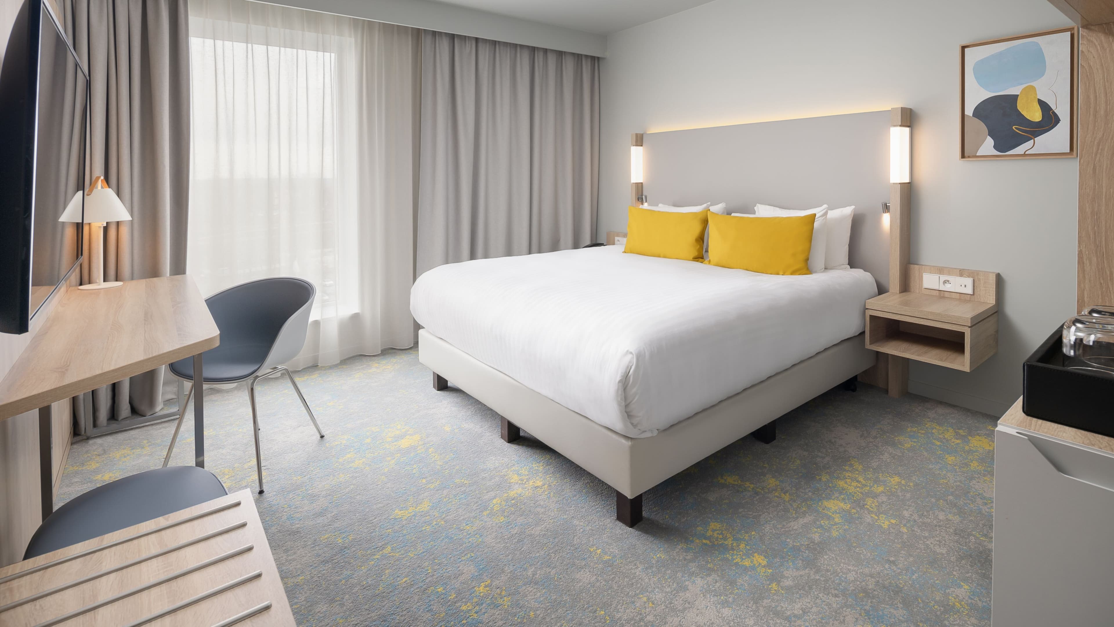 Deluxe Room - Image 6