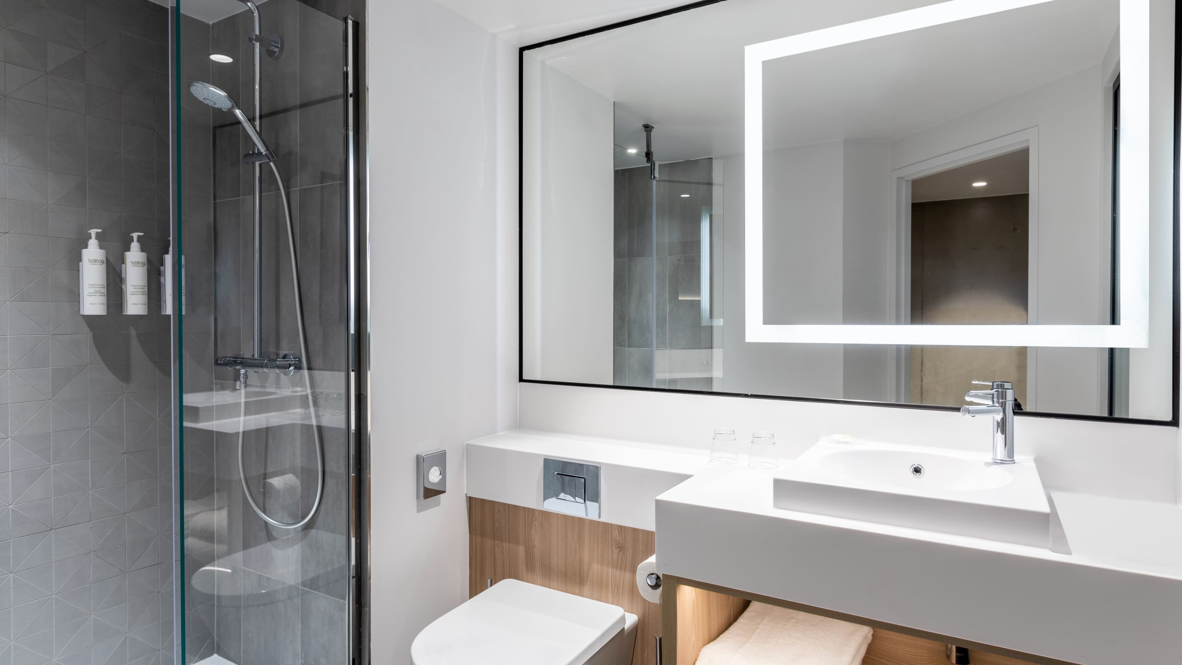 Deluxe King - Image 7