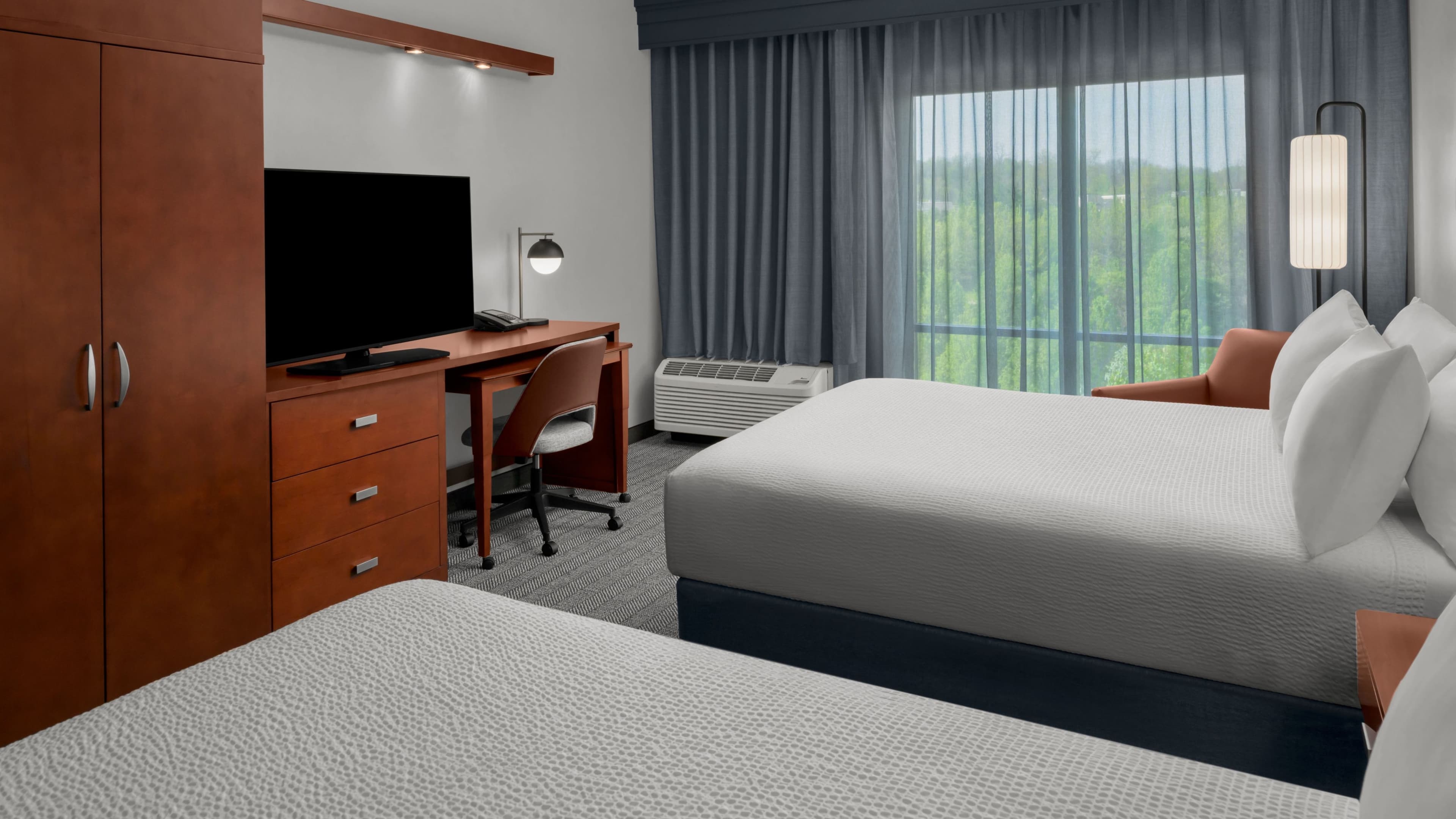 Queen Queen Guest Room - Image 1