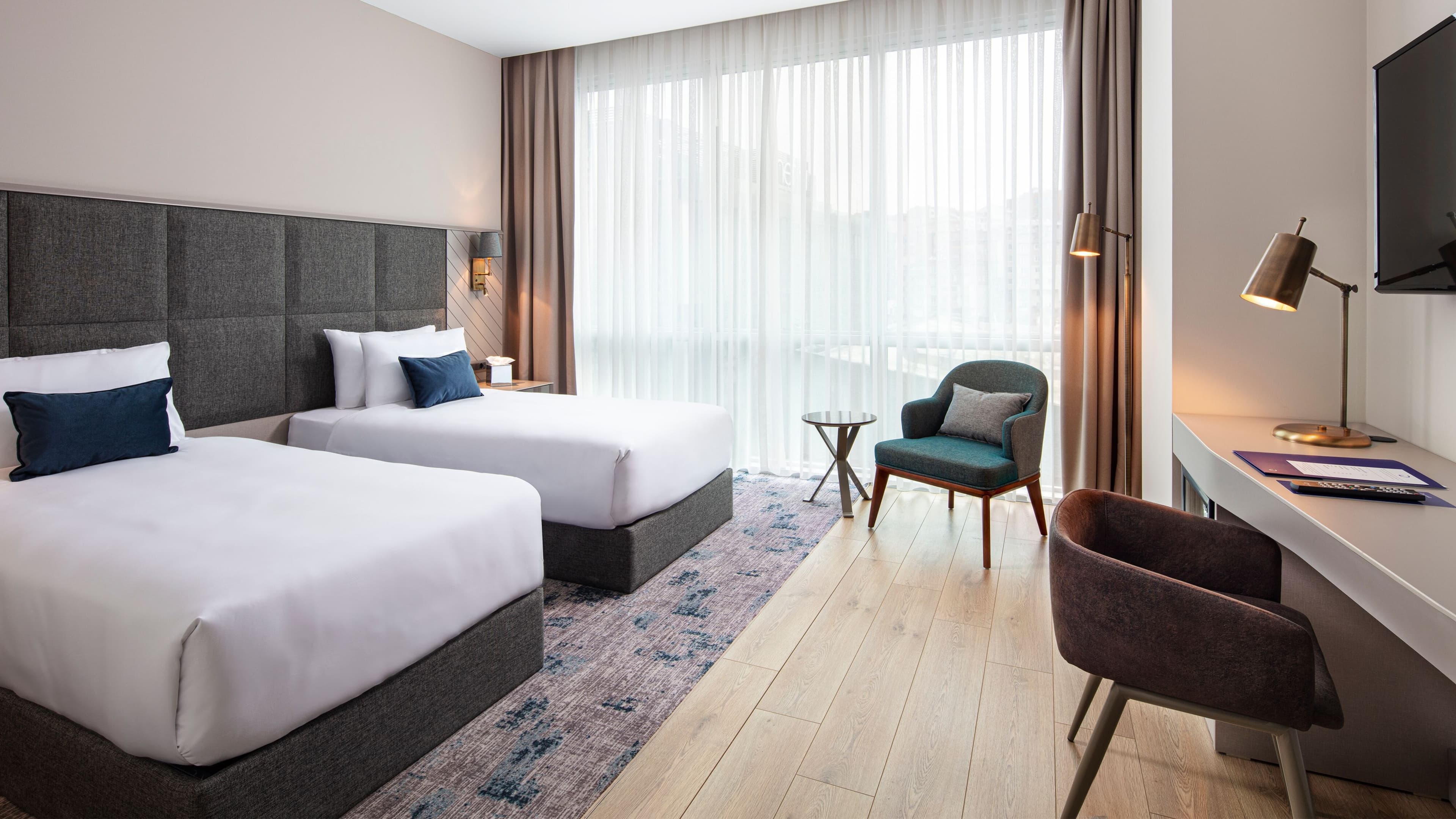 Deluxe Guest room - Image 2