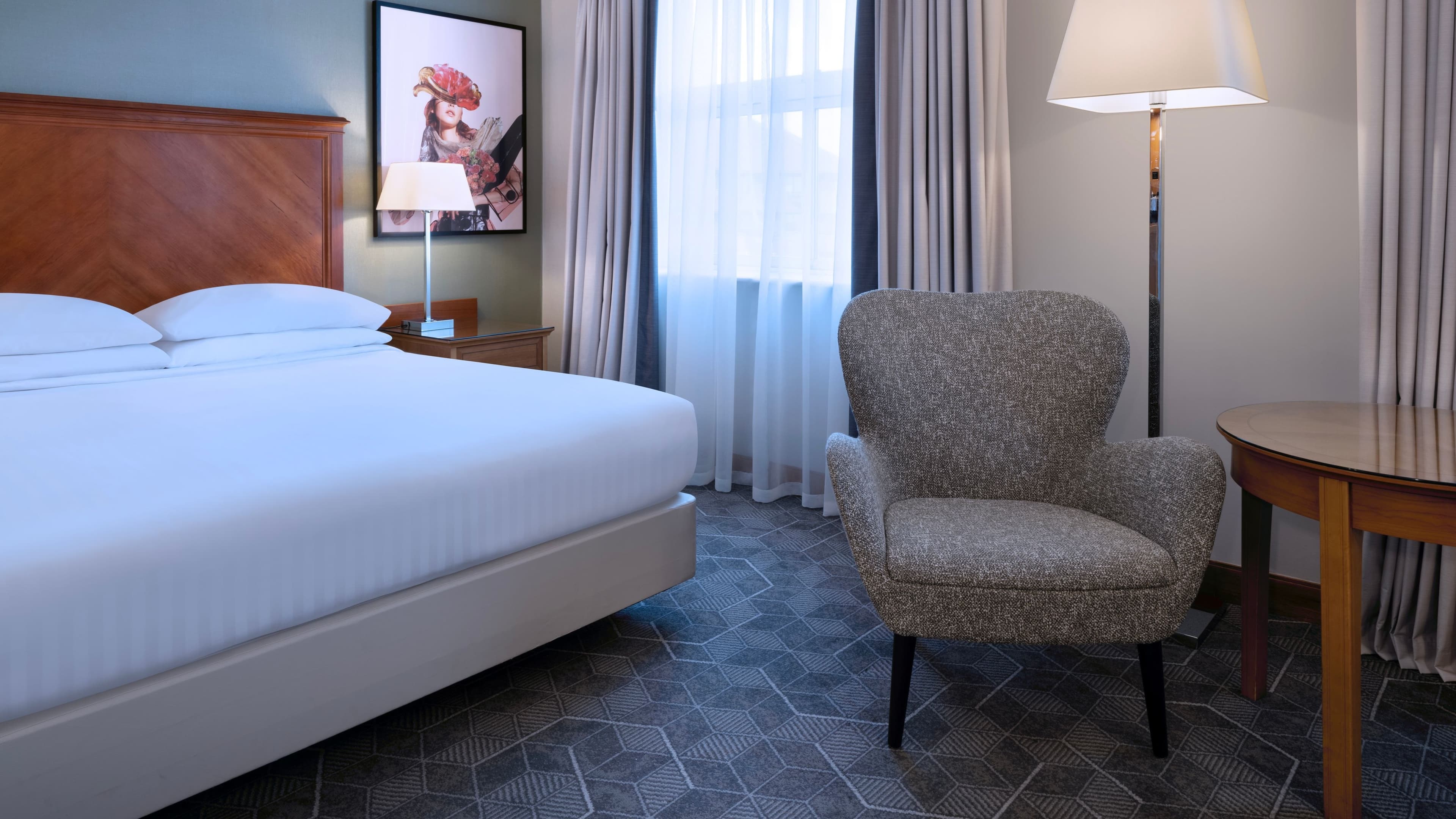 Deluxe Room - Image 5