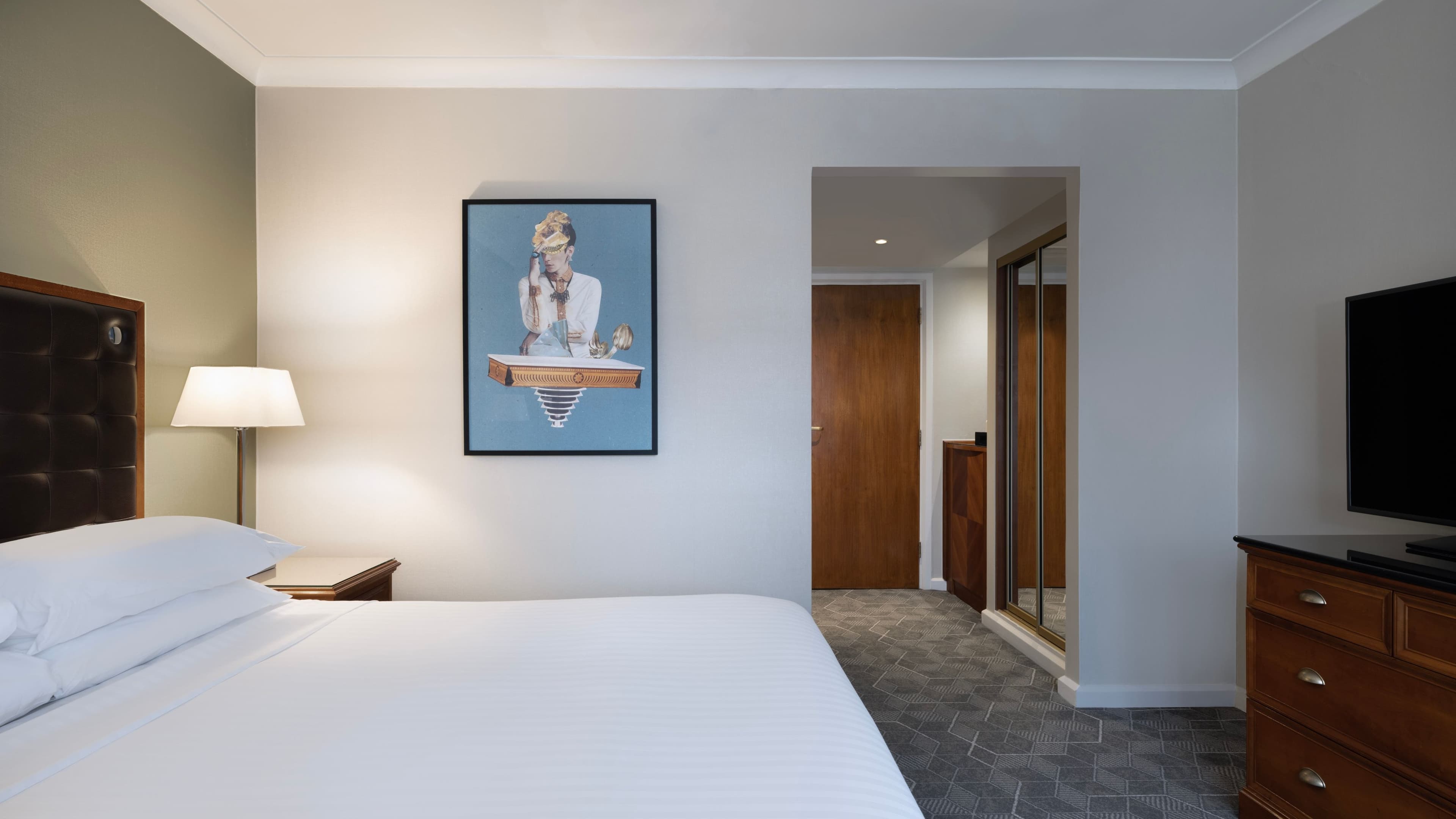 Deluxe Room - Image 1