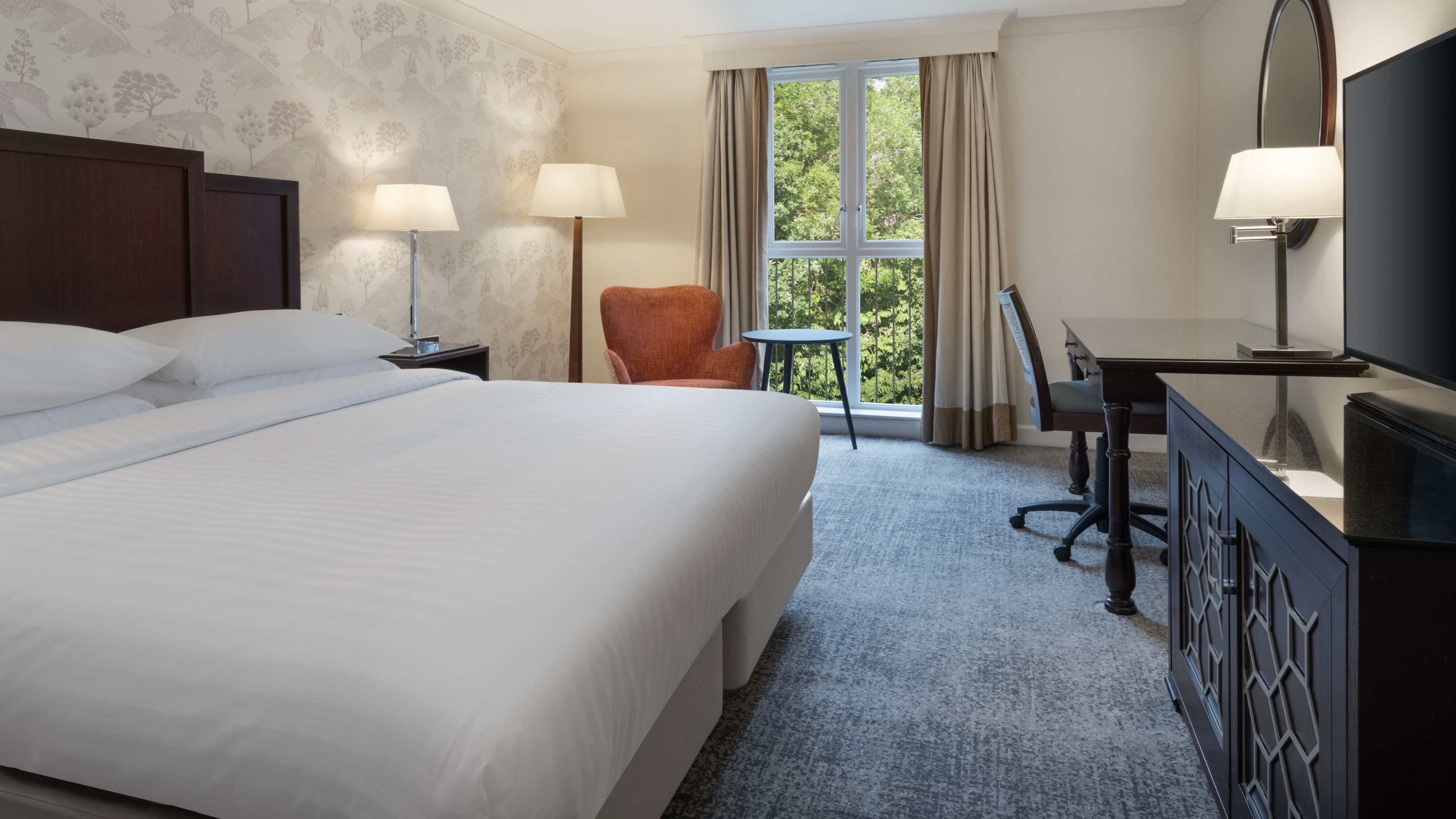 Deluxe Room - Image 1