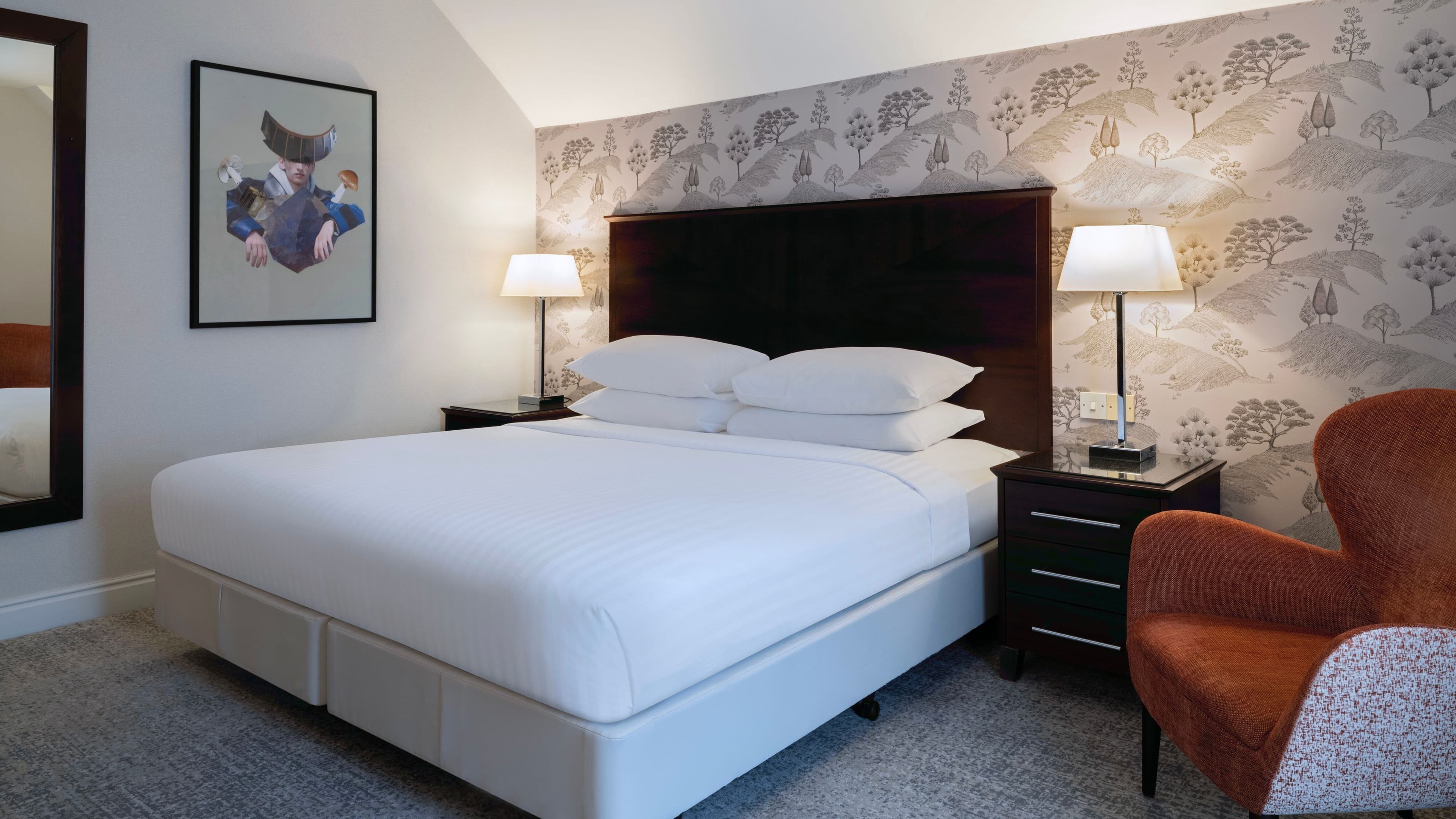 Deluxe Room - Image 4