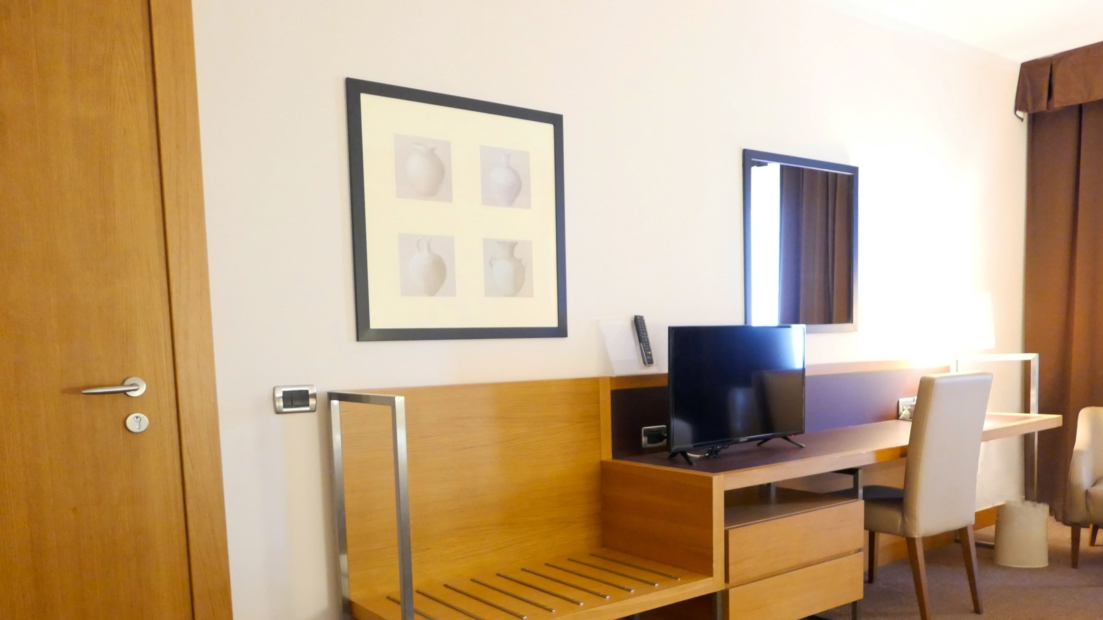 Standard French Beds - Image 3