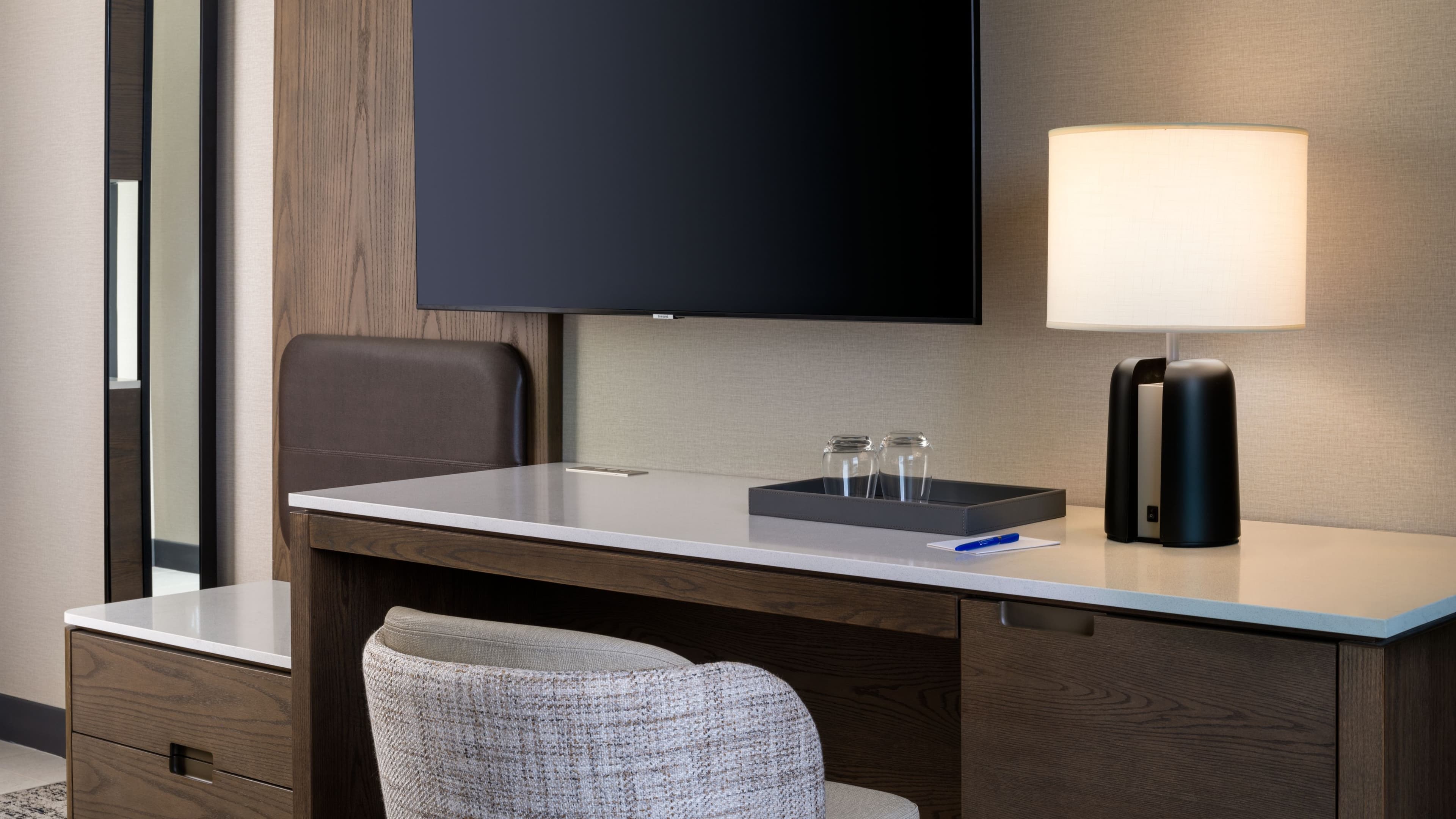 King Guest Room - Image 3