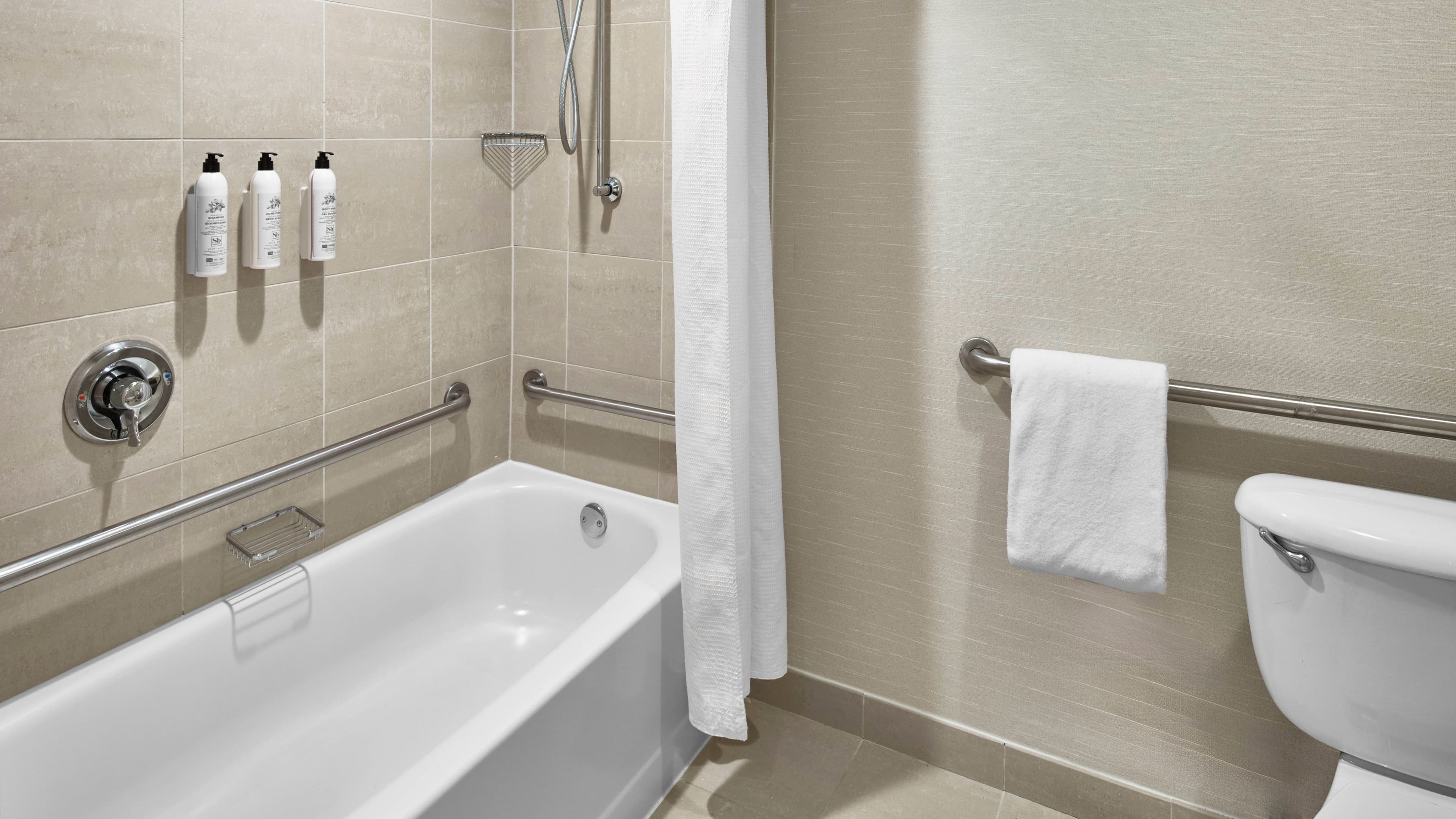 Standard 1 King Room - Image 9