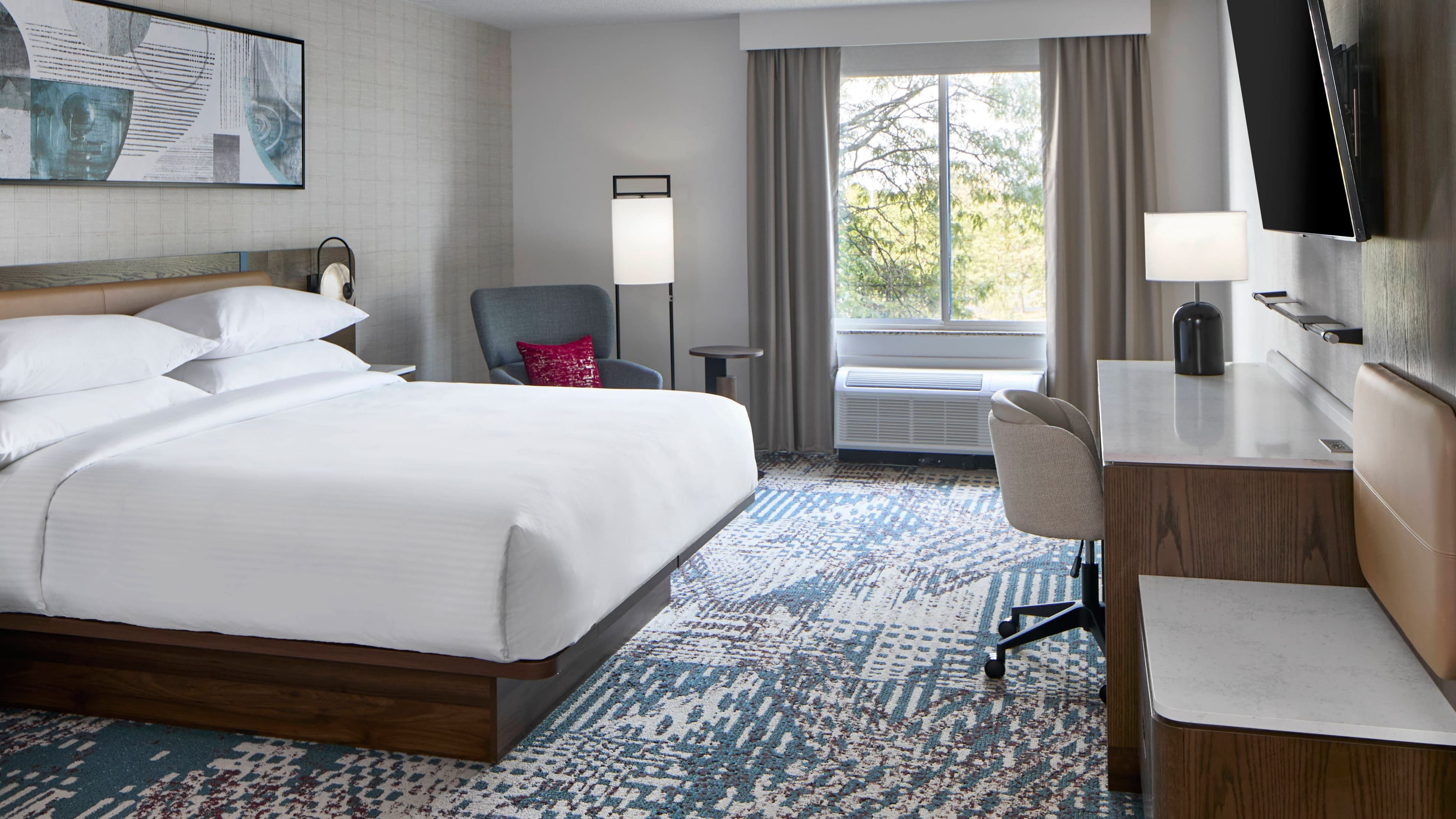 Standard 1 King Room - Image 2