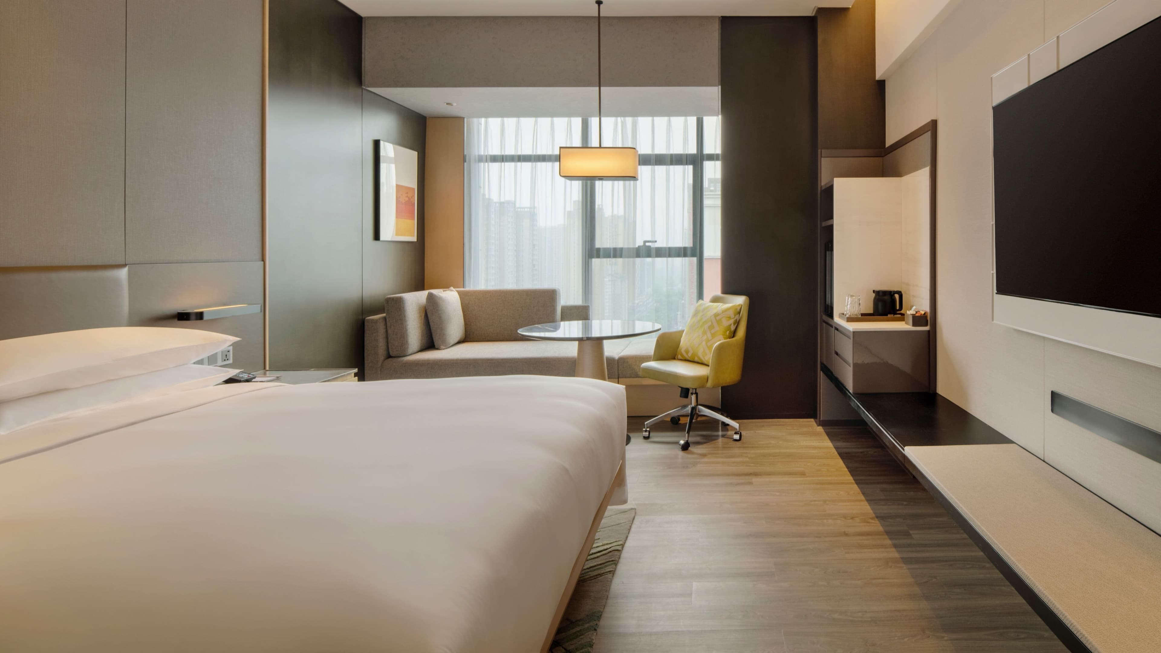 Standard King - Image 1