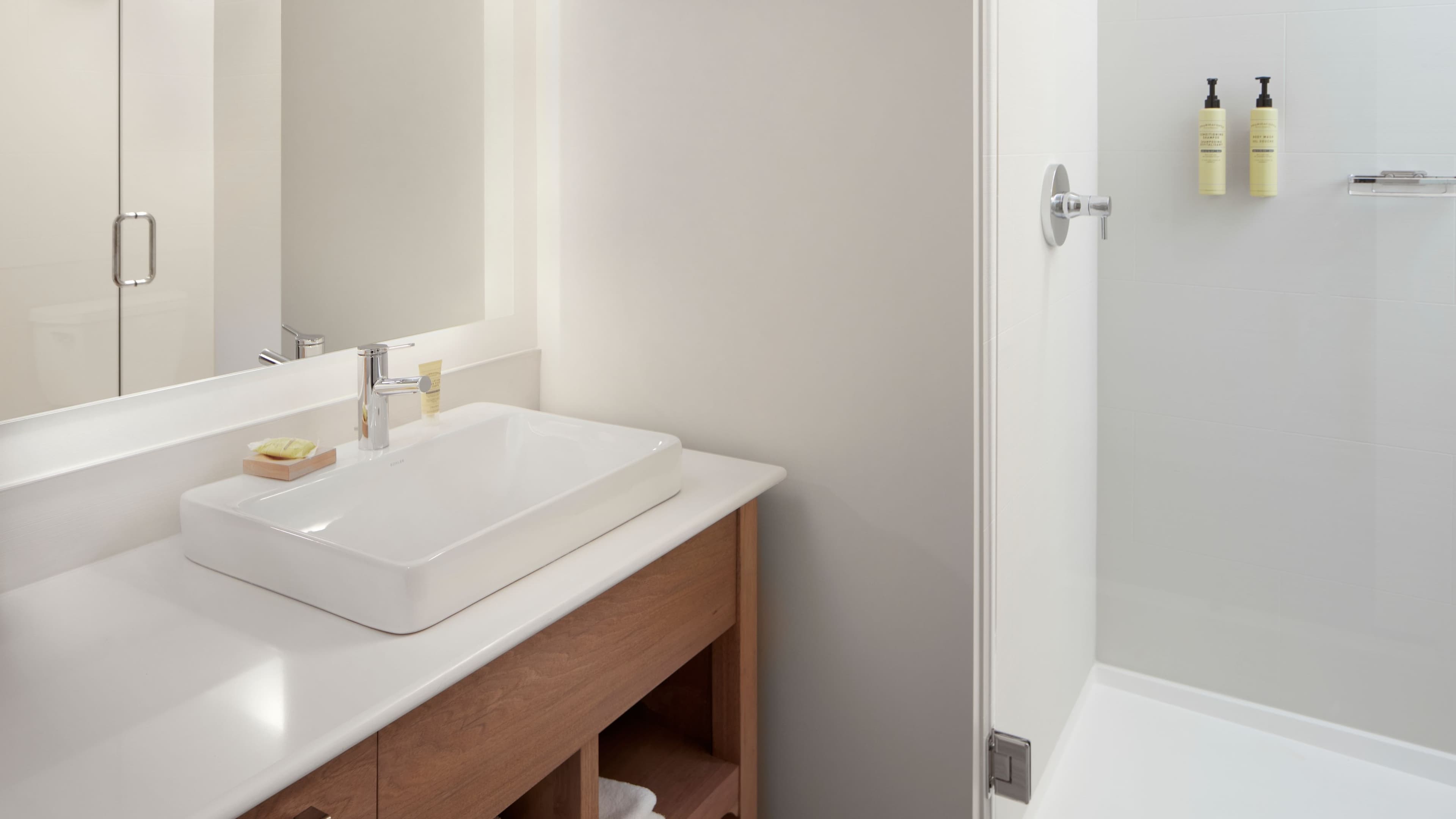 Standard King - Image 4