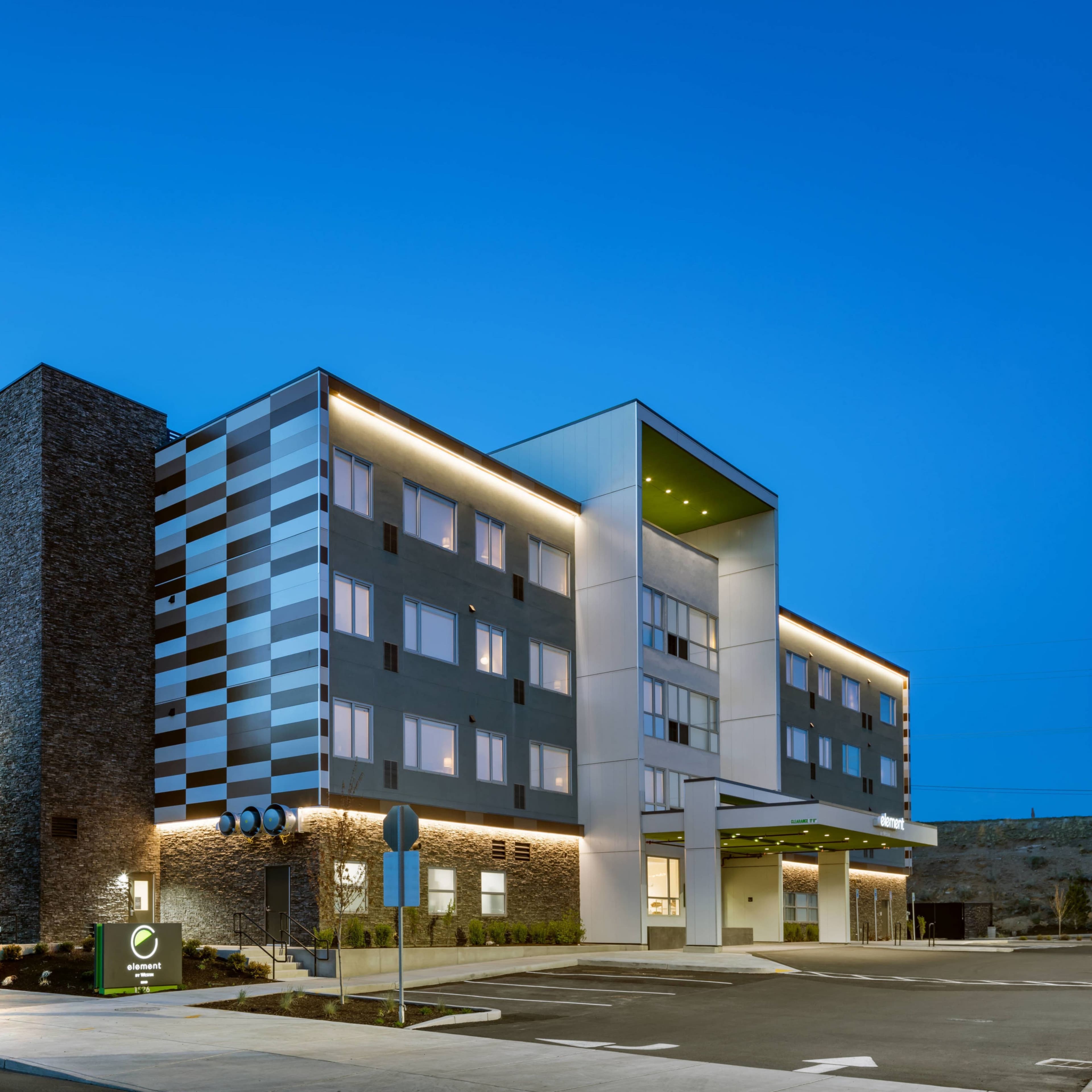 Element Dallas Las Colinas