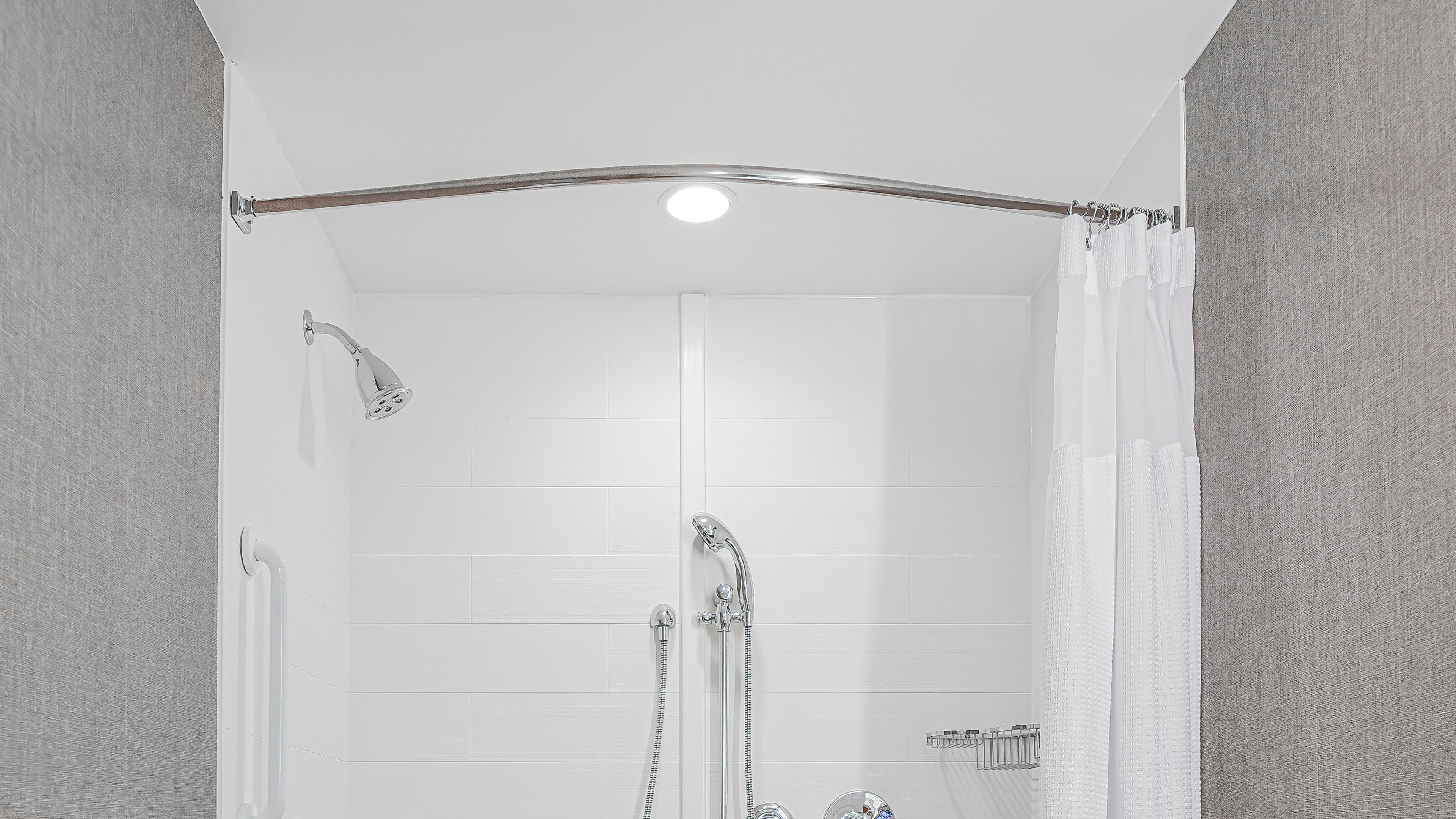 Larger Studio - Image 8