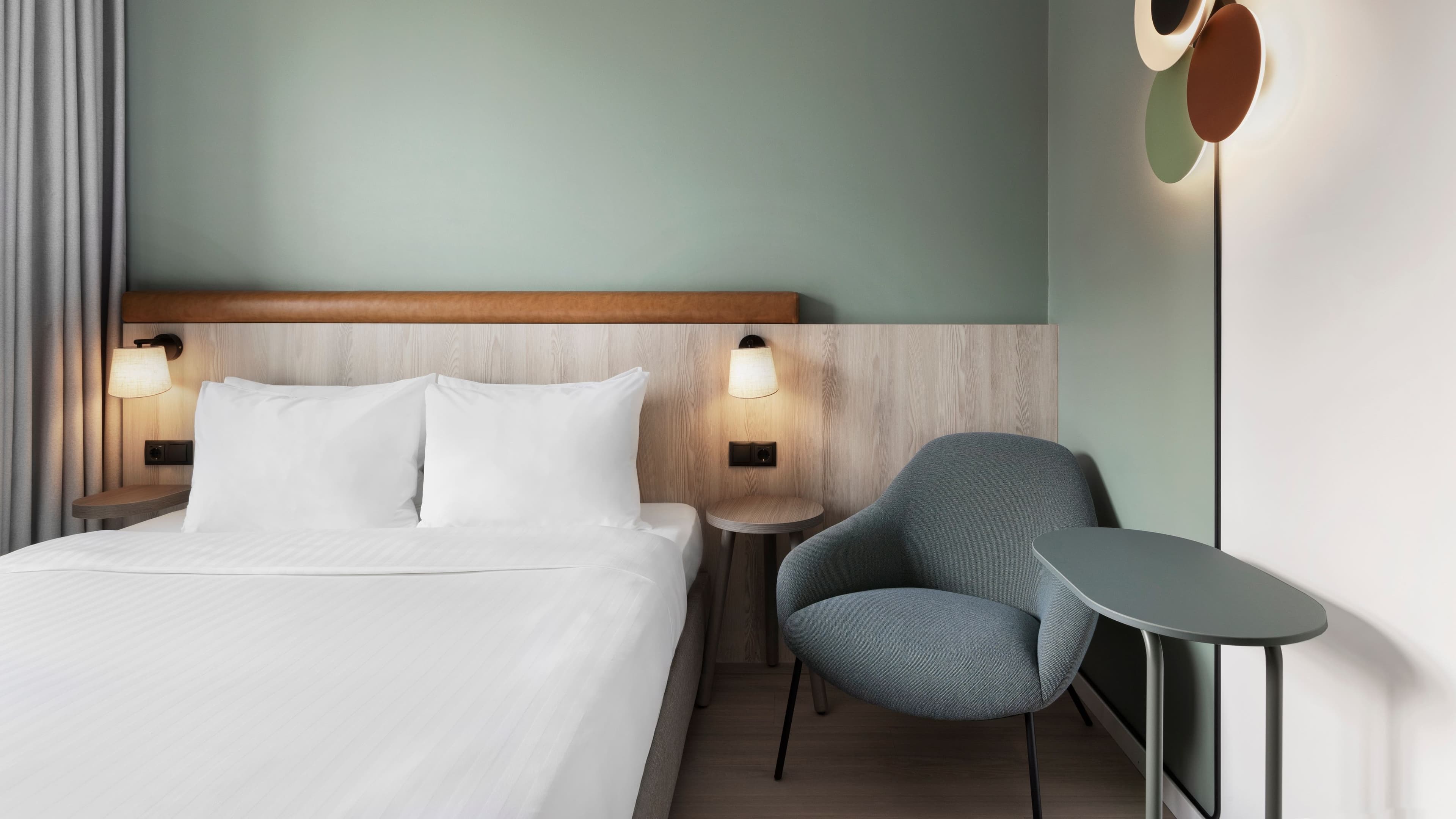 Queen Room - Image 3