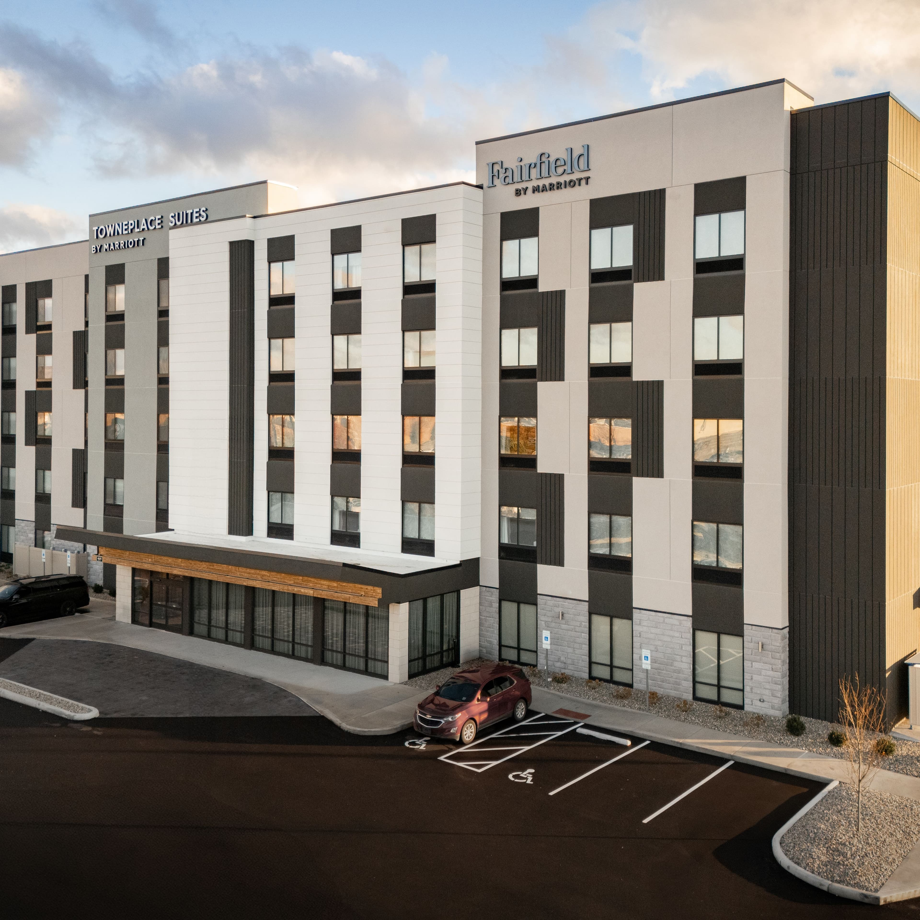 Fairfield Inn & Suites Cincinnati Oakley