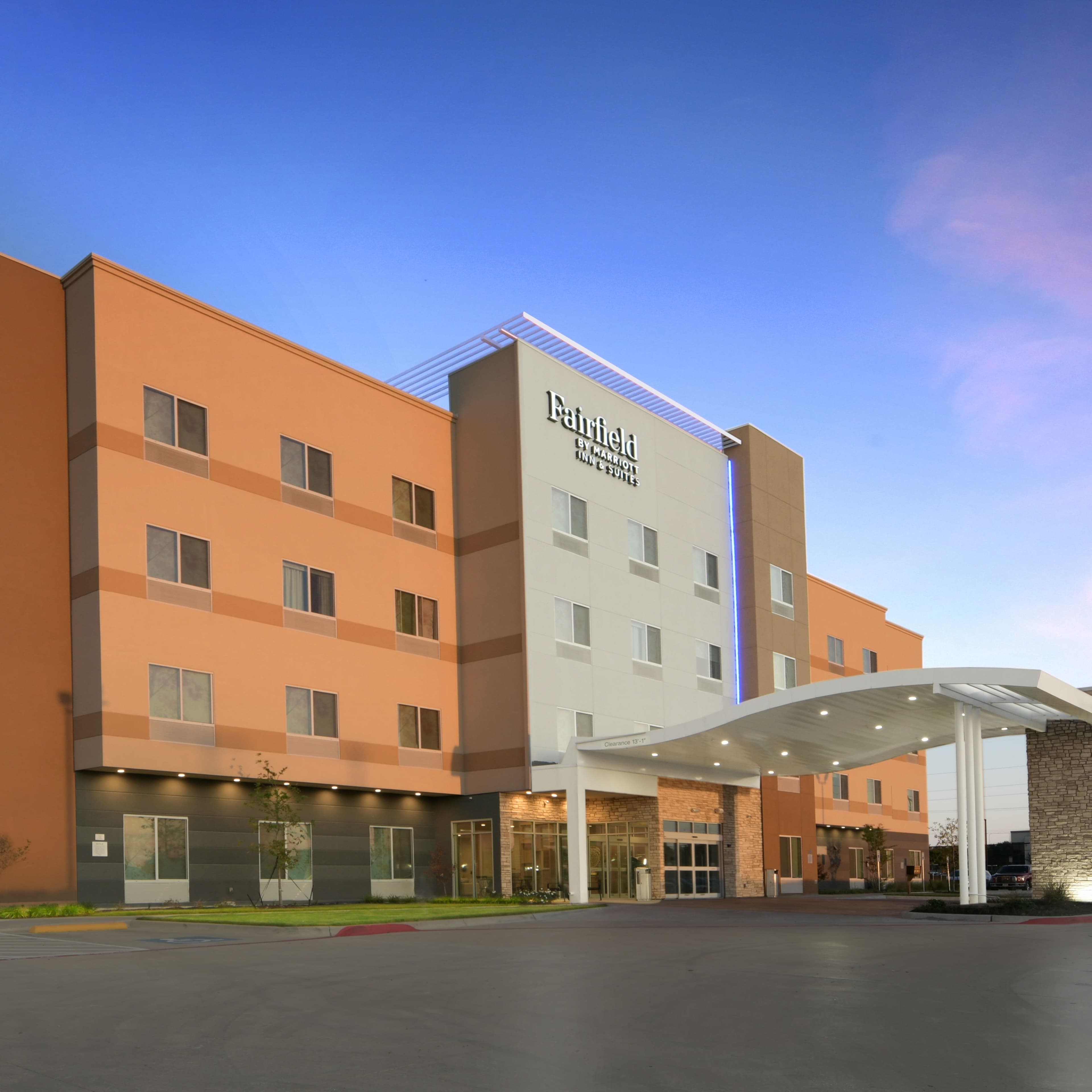 Fairfield Inn & Suites Dallas East