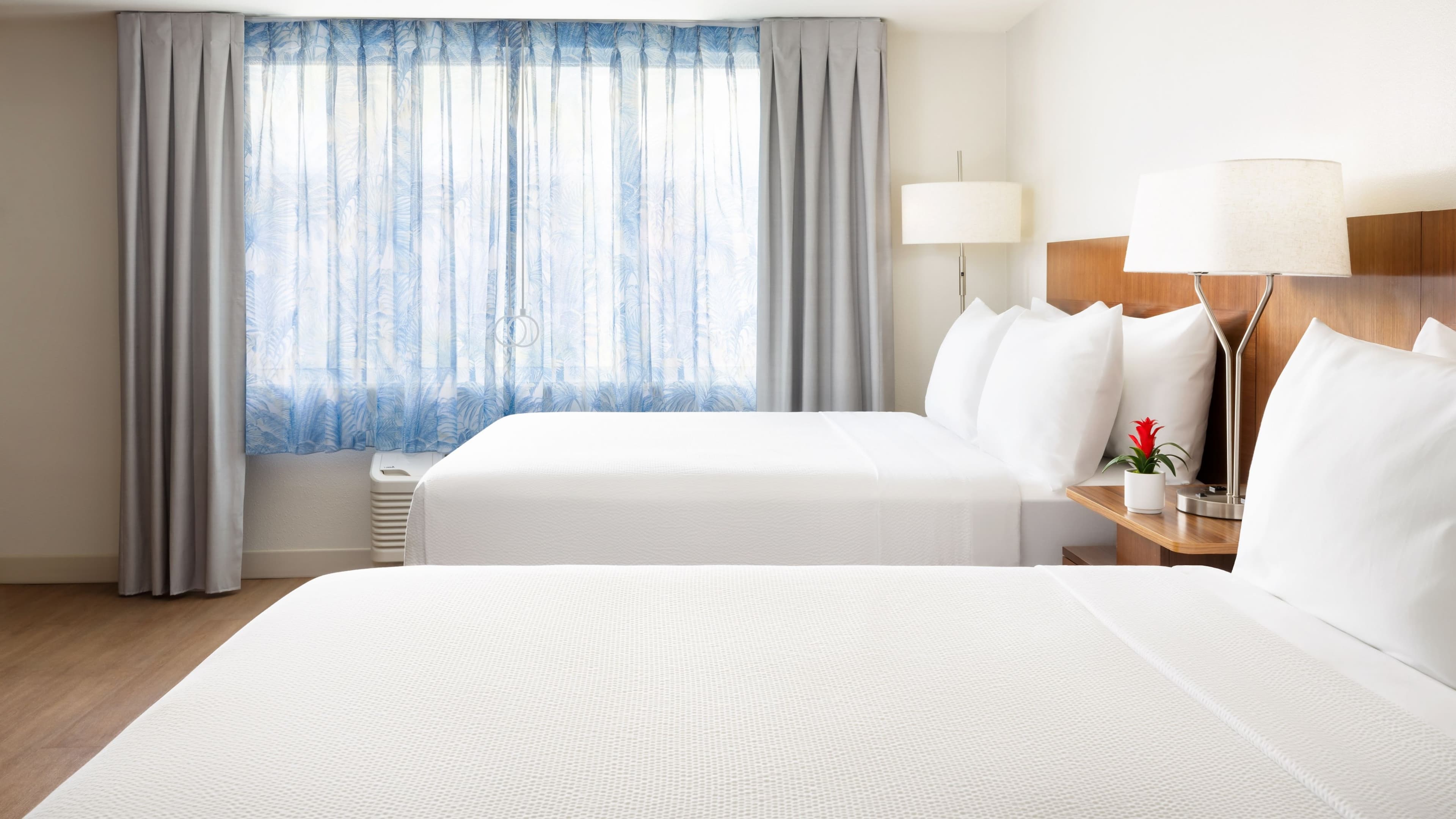 2 Queen Guest Room - Image 2