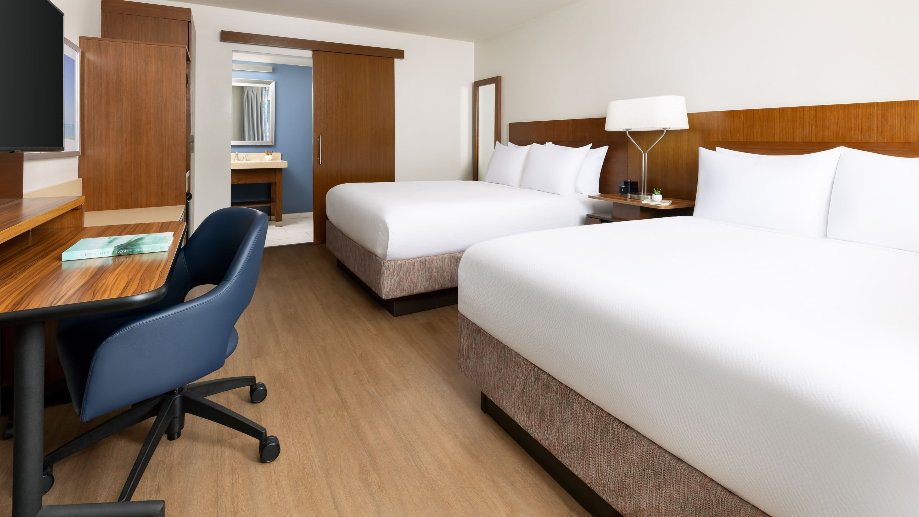 2 Queen Guest Room - Image 3