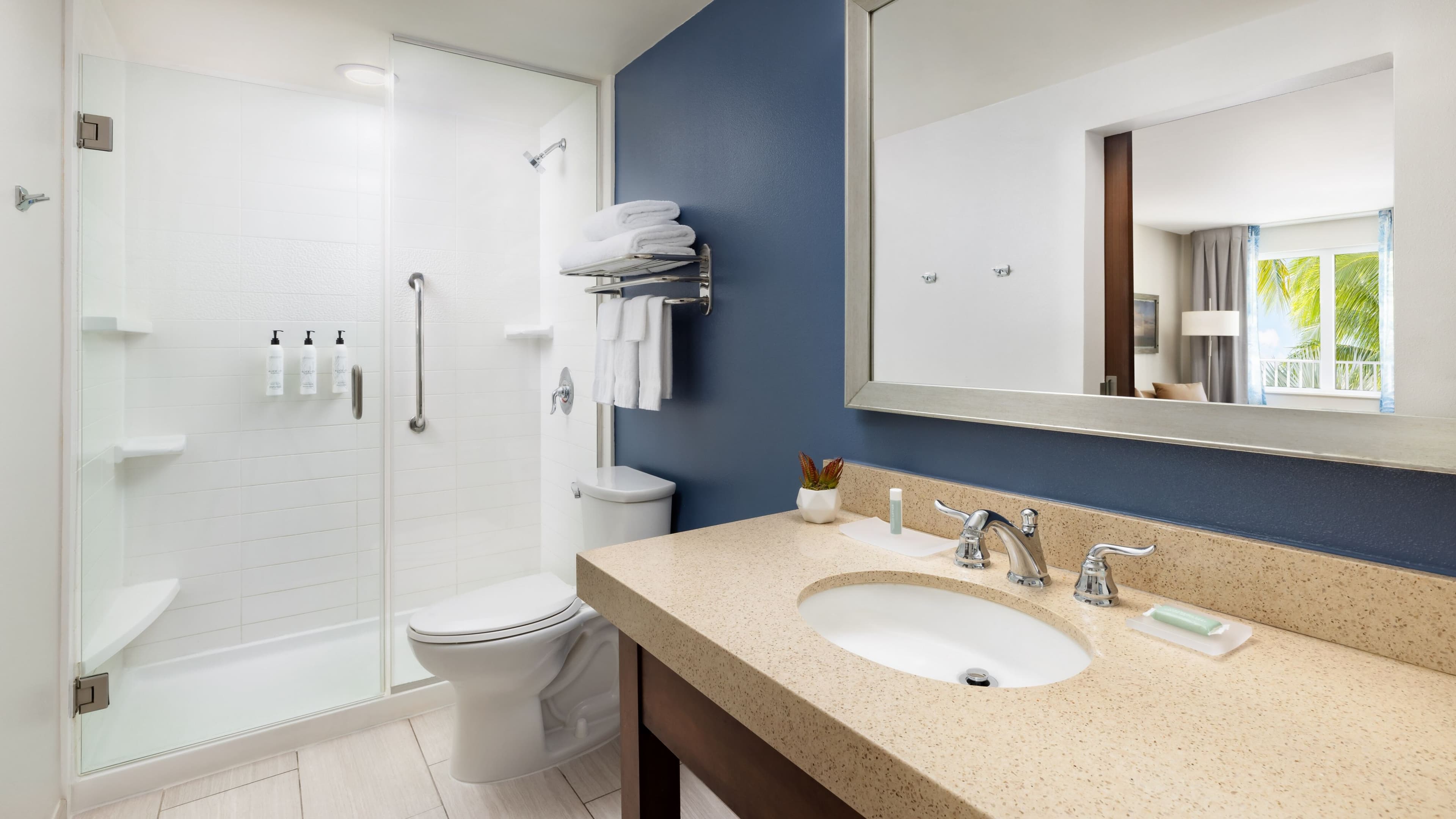 2 Queen Guest Room - Image 7