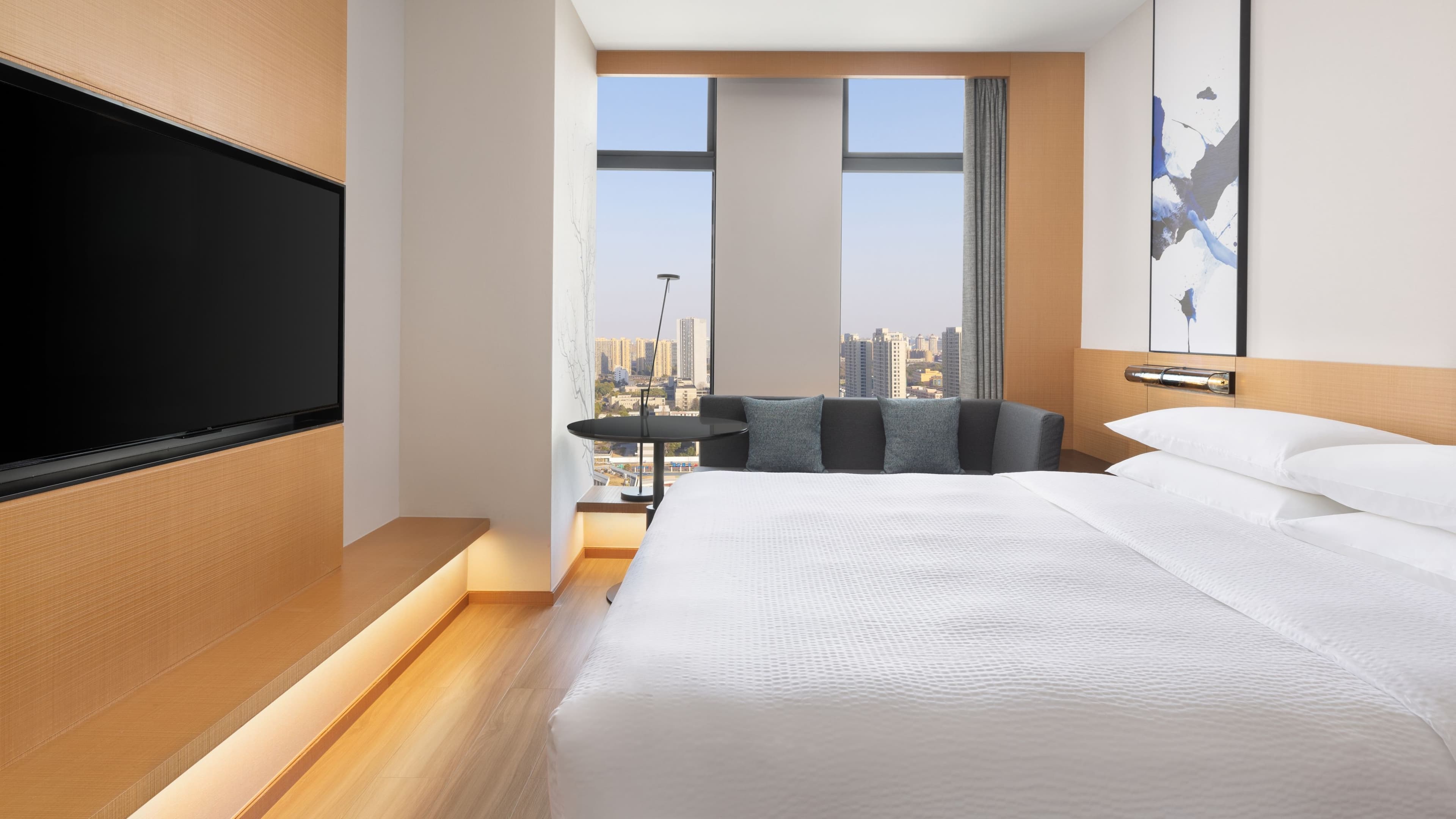 Standard King - Image 1