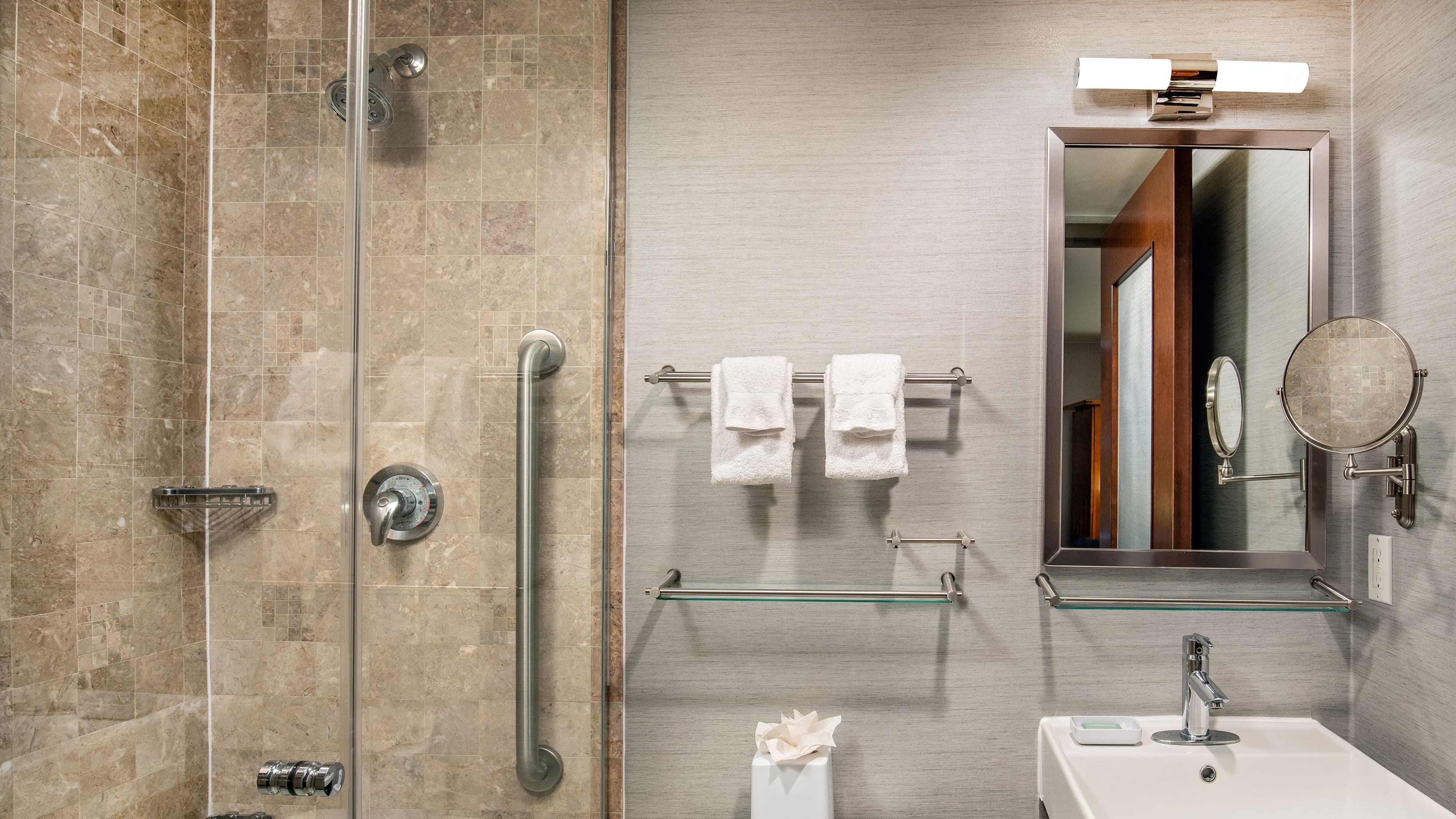 Standard King - Image 4