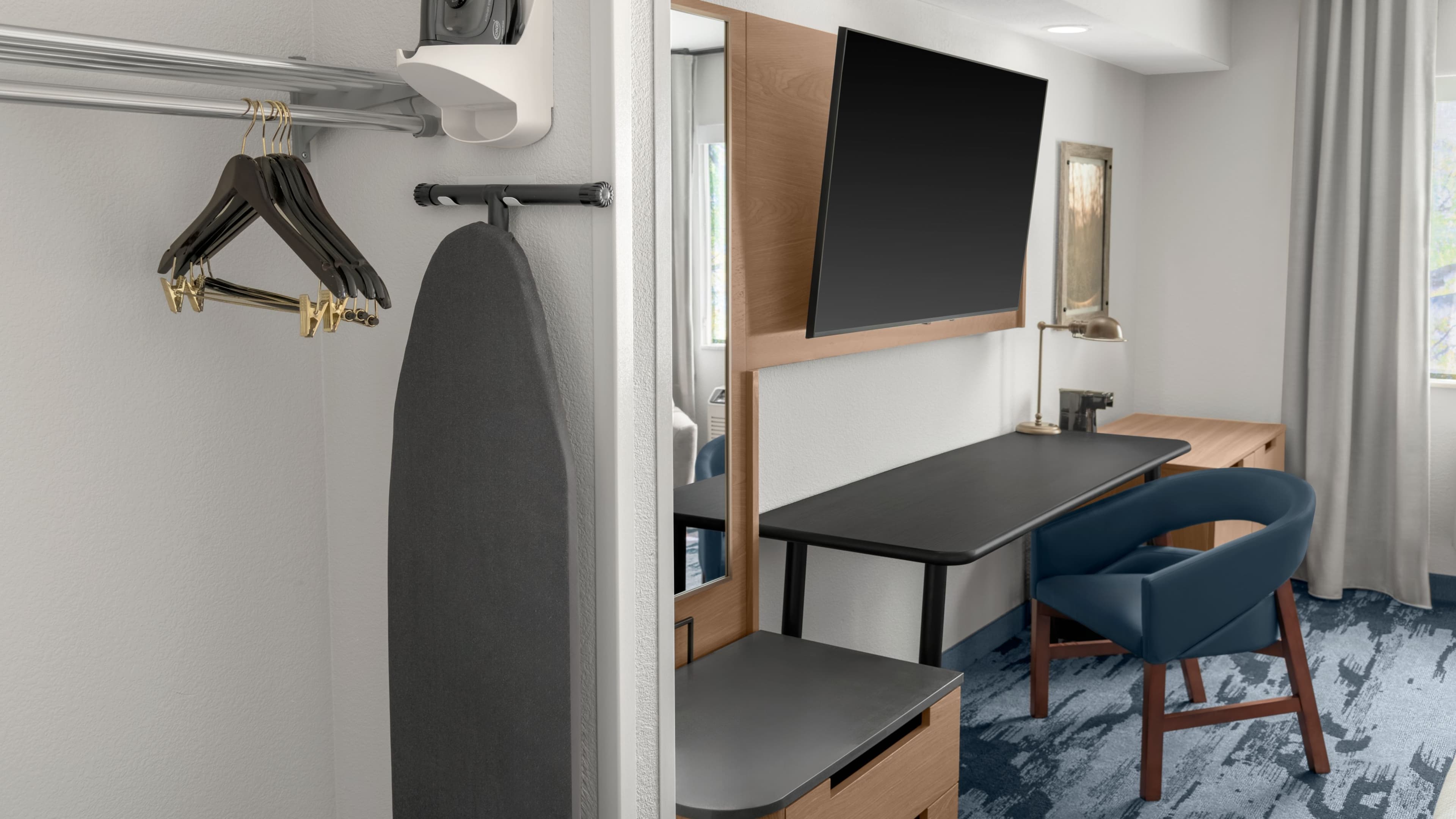 Renovated Two Queen Room - Image 4