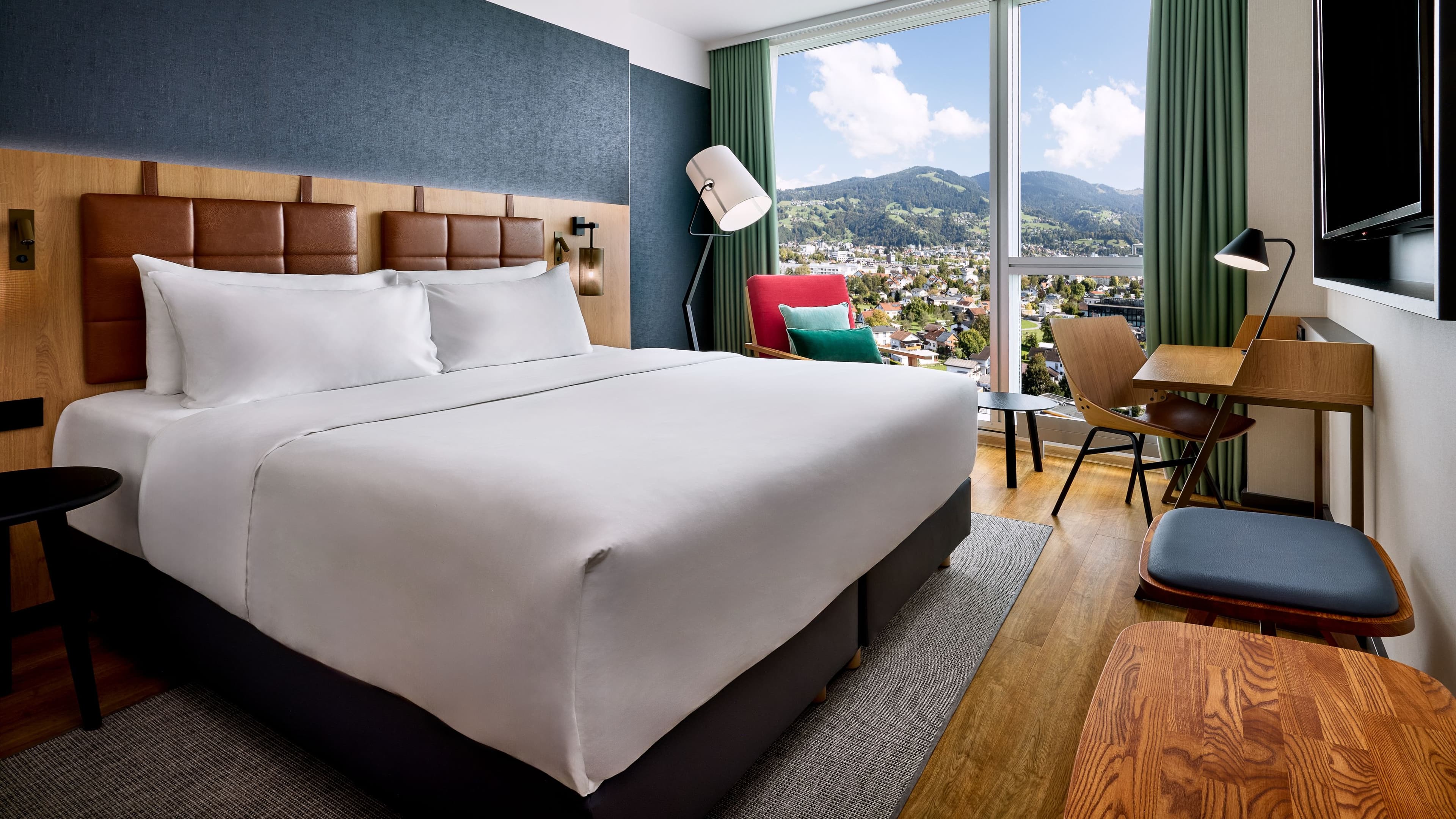 Business Room - Image 3