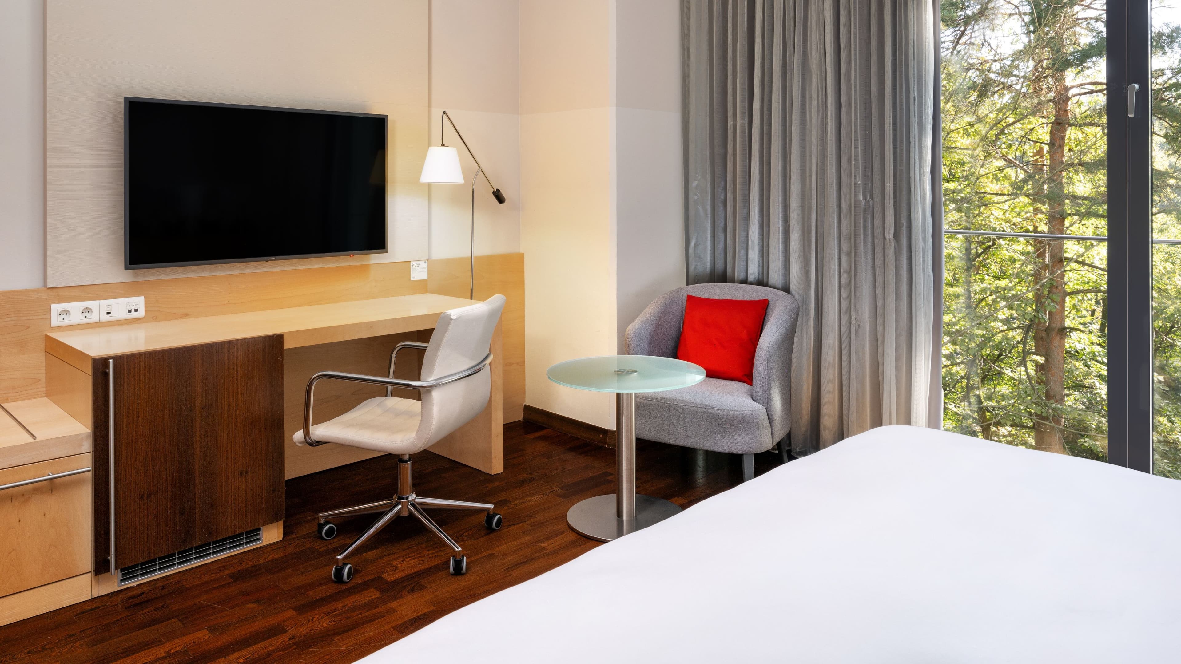 Deluxe Guest room - Image 3