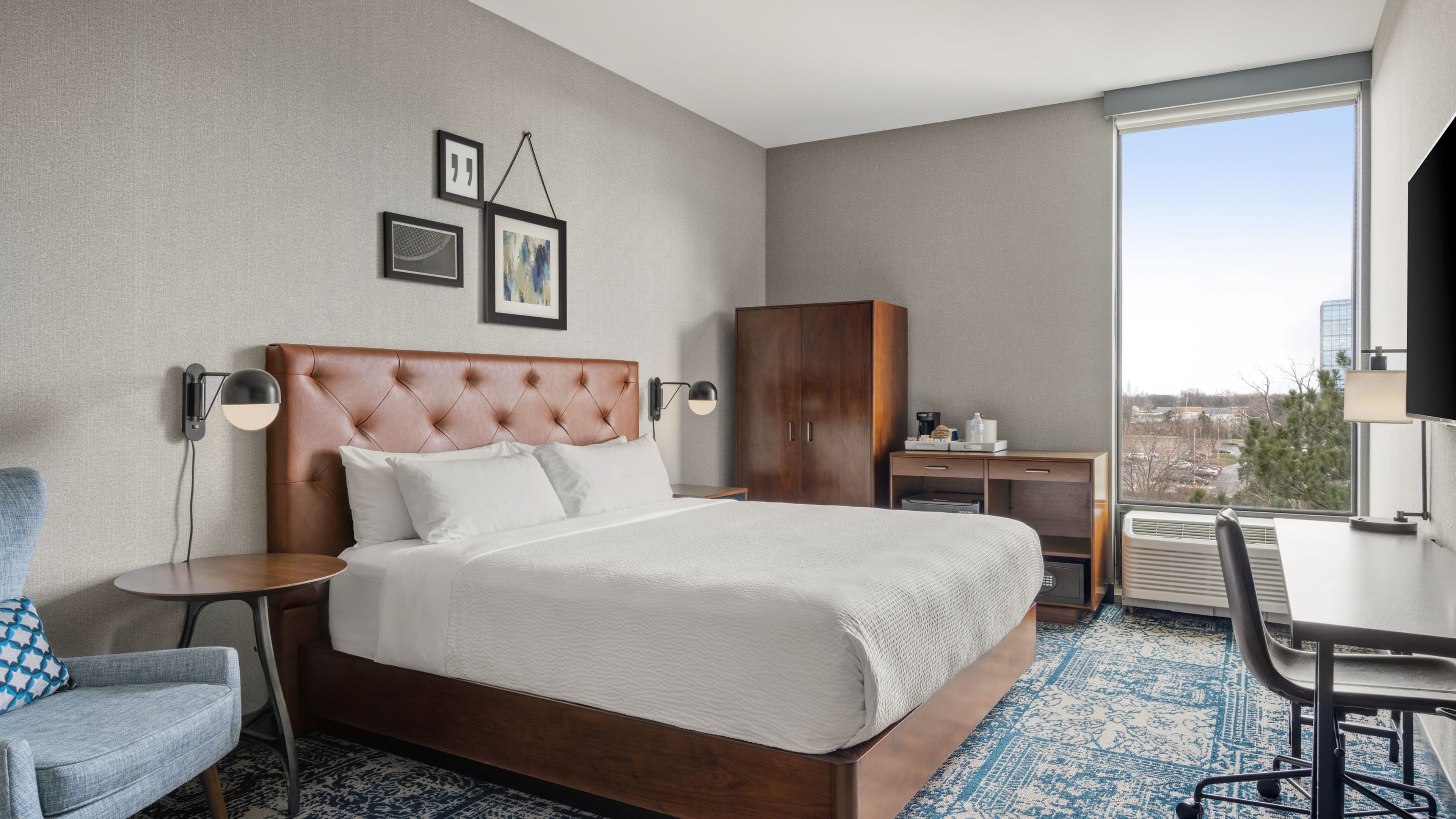 Traditional Room - Image 2