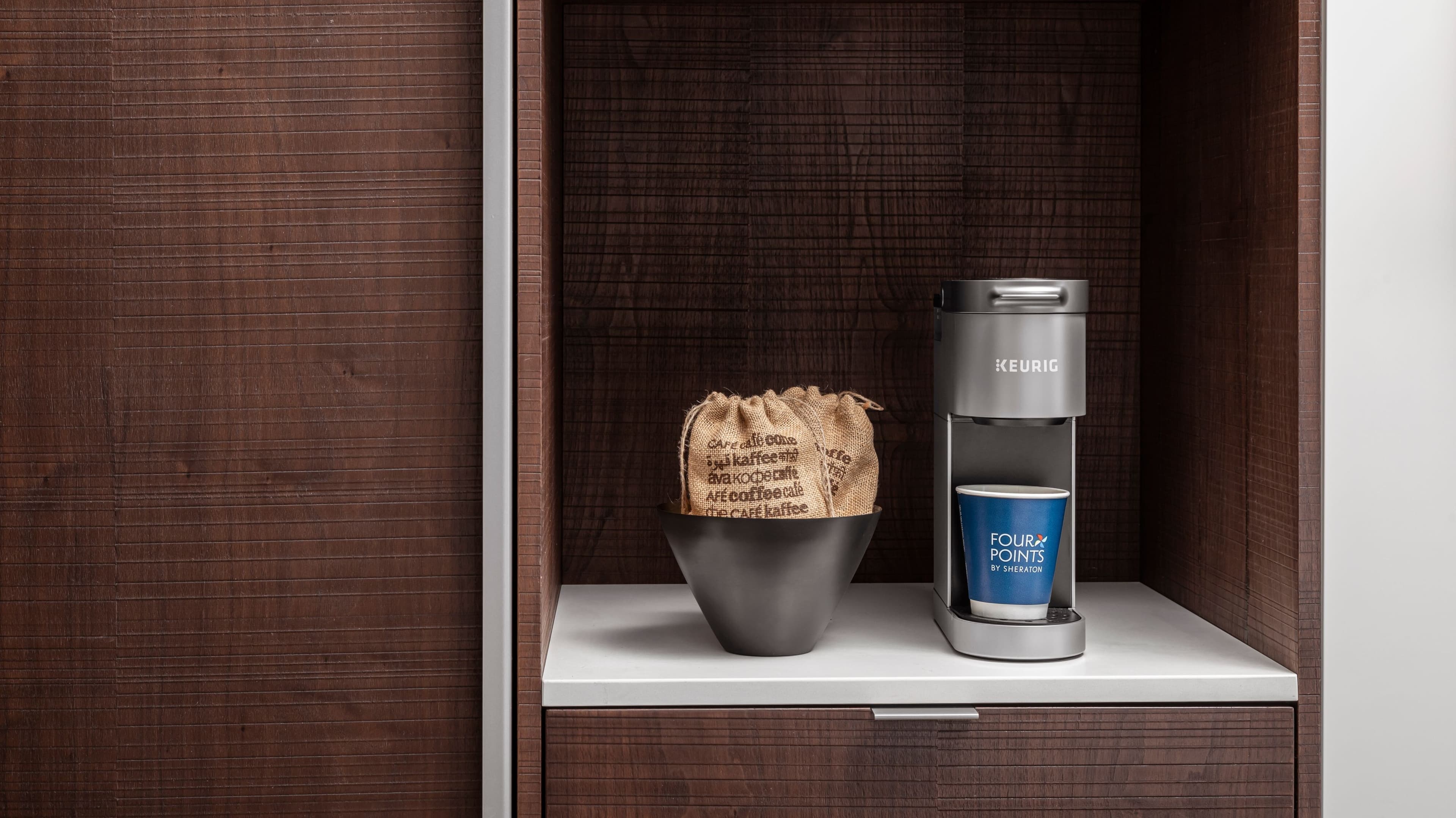 Deluxe Two Double Room - Image 3