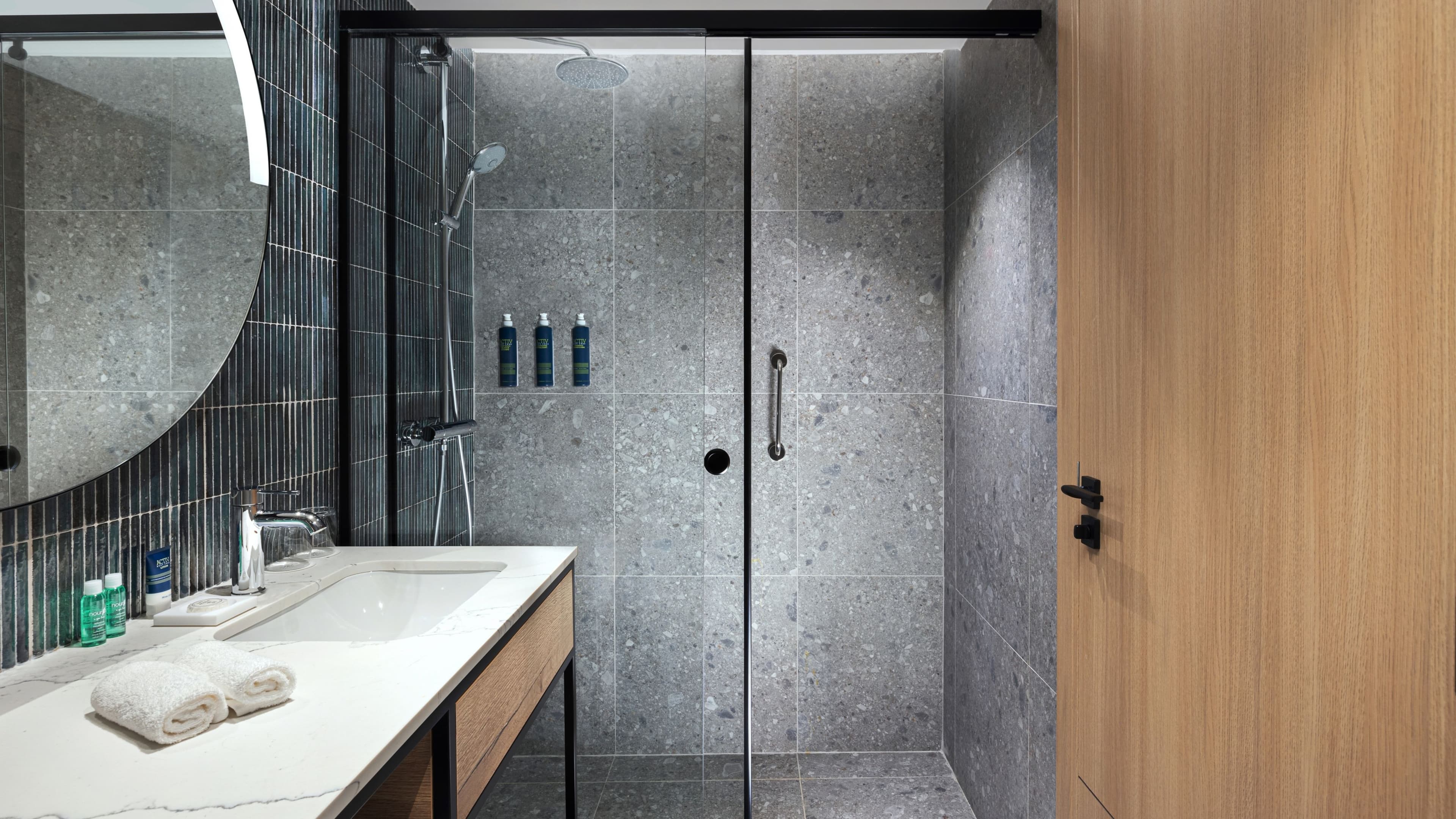 Standard King - Image 7