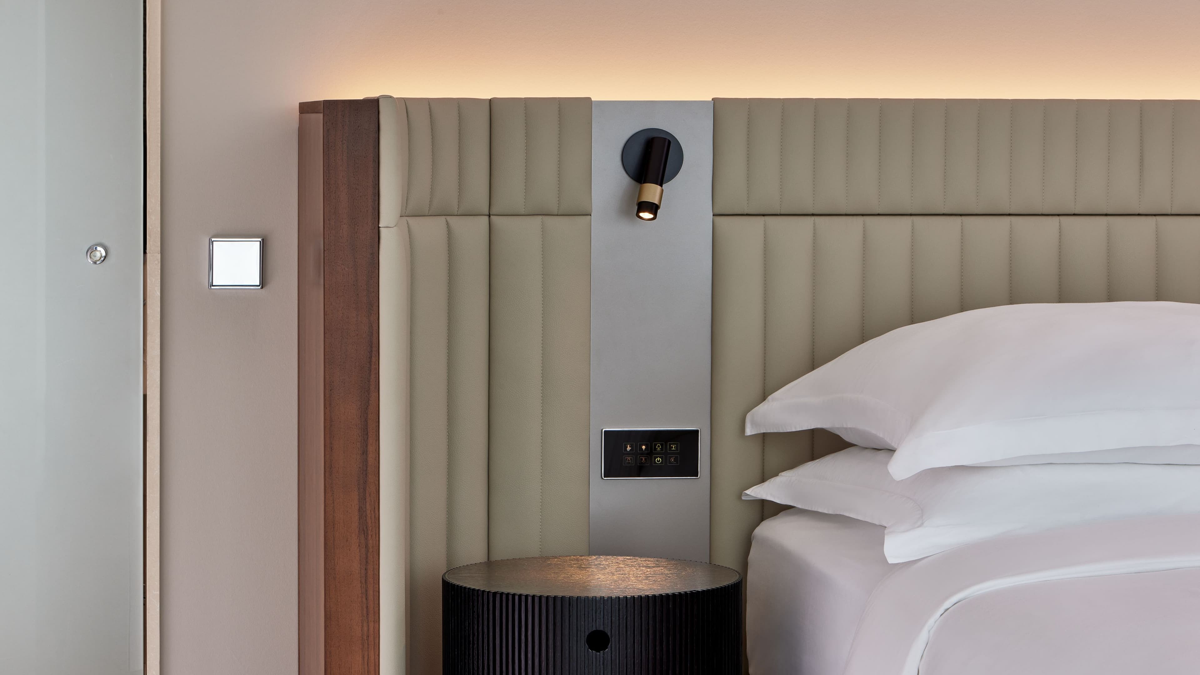 Deluxe Guest room - Image 2