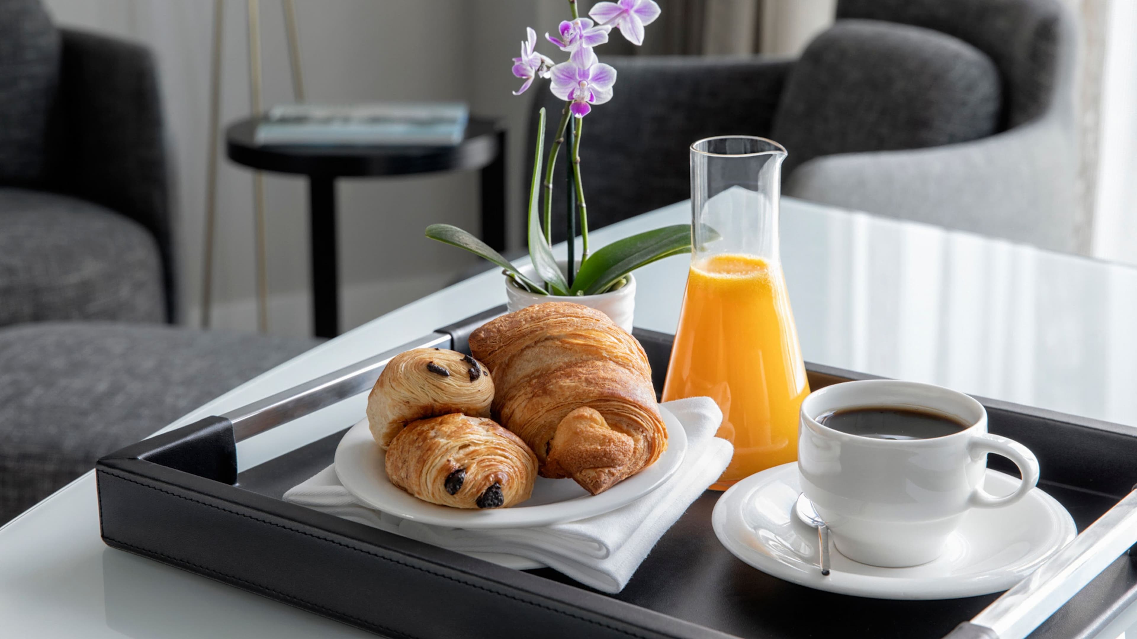 Deluxe Guest room - Image 4