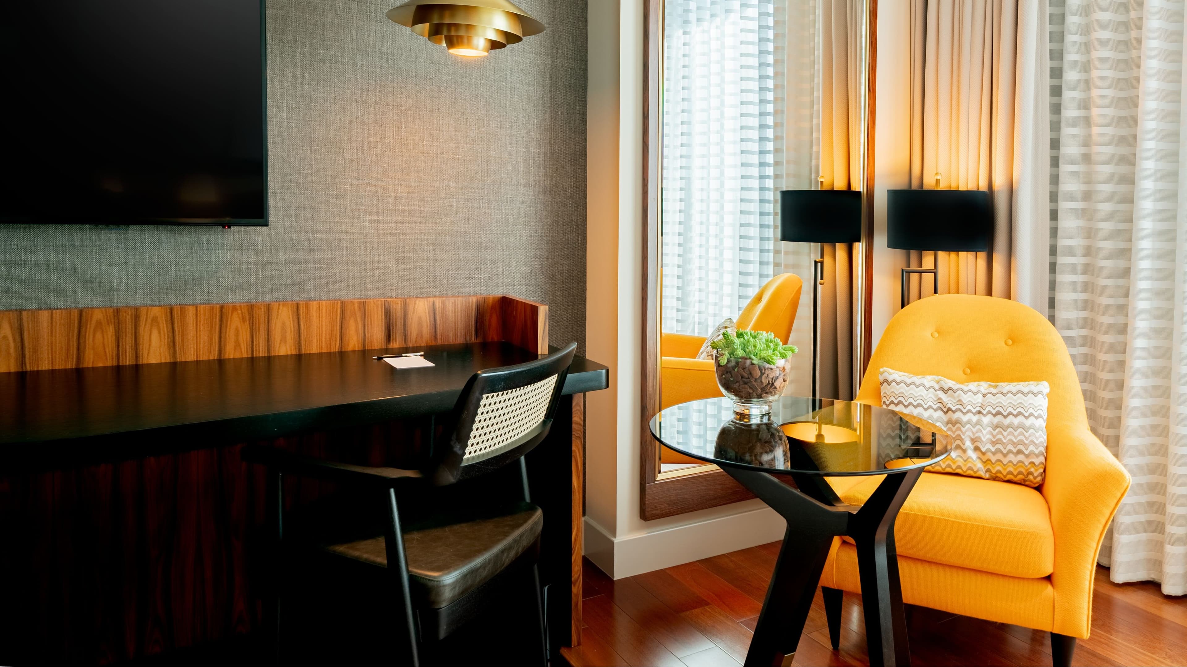 Deluxe High Floor - Image 8