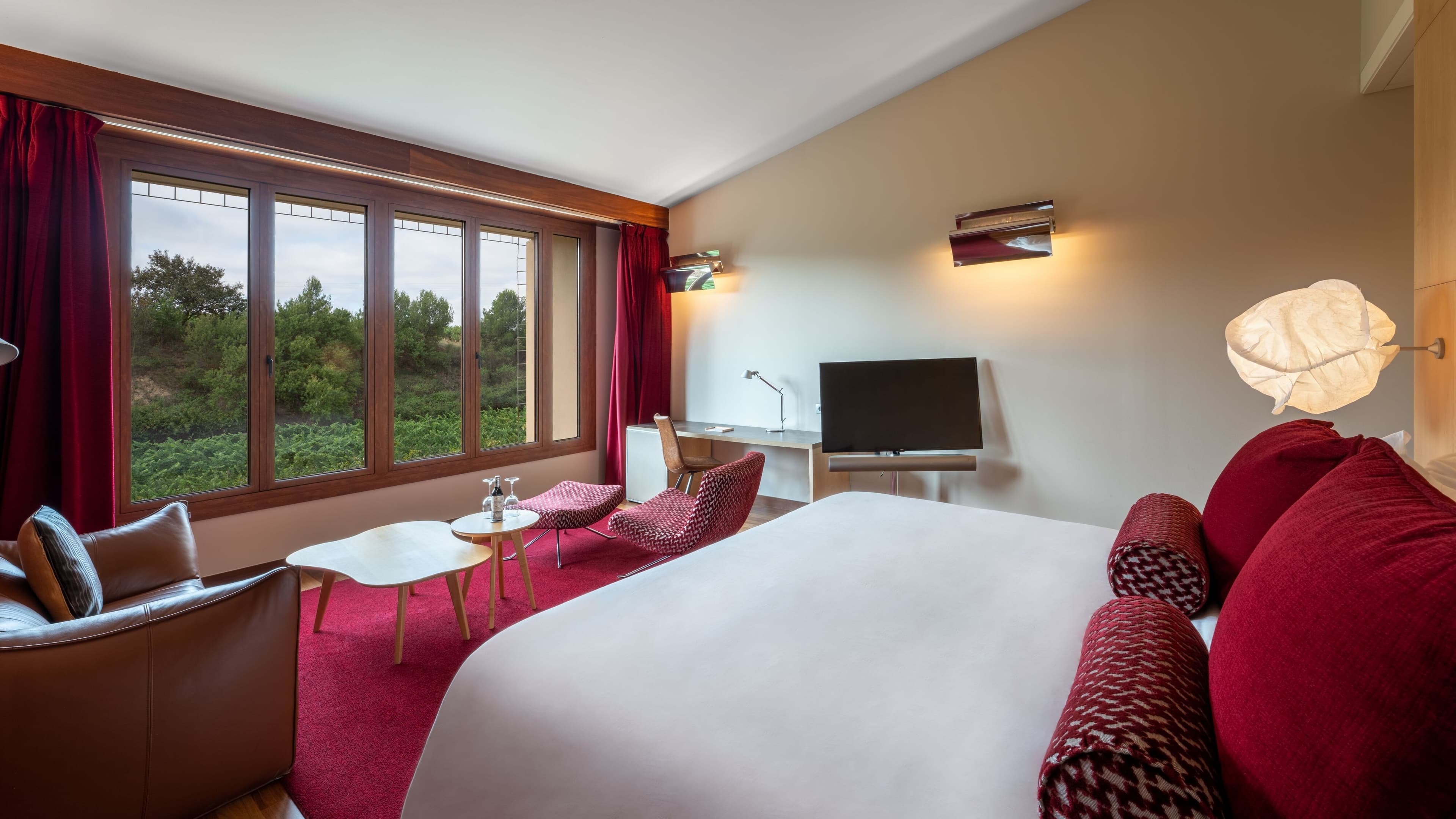 Deluxe Spa - Image 2