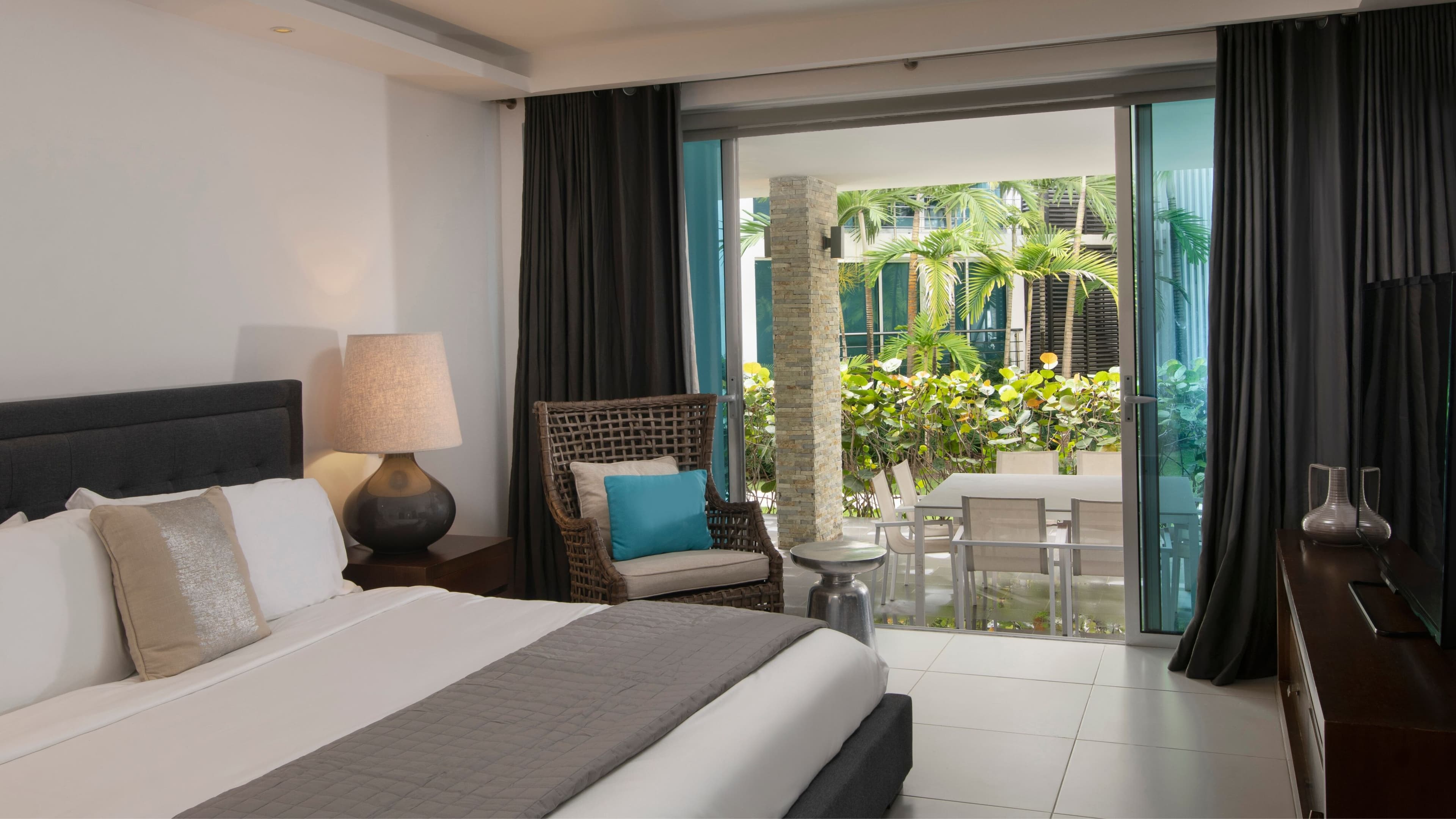 1 Bedroom Suite - Image 2