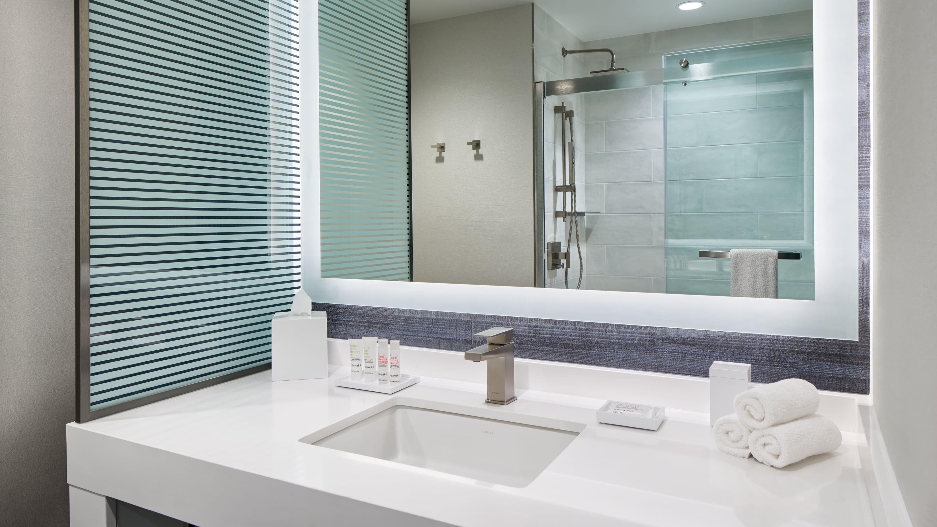 Deluxe Guest room - Image 3