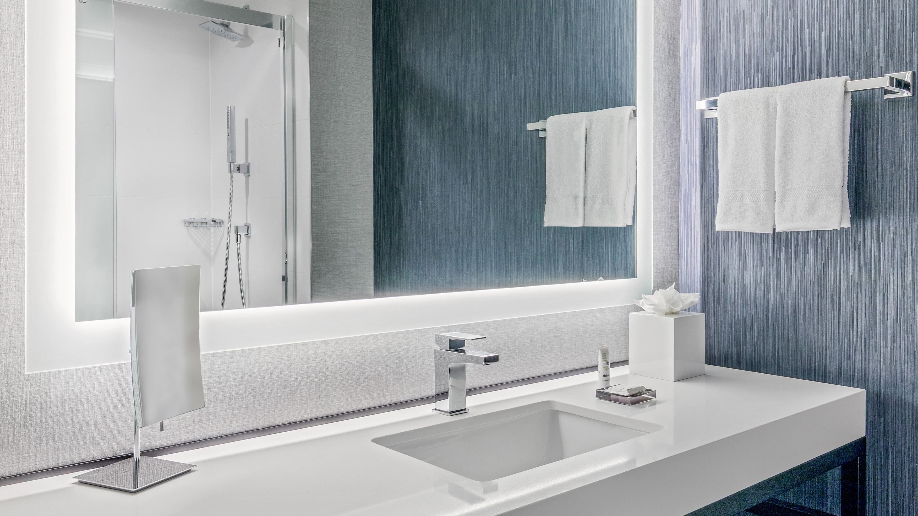 Std 2 Queen Guest Room - Image 5