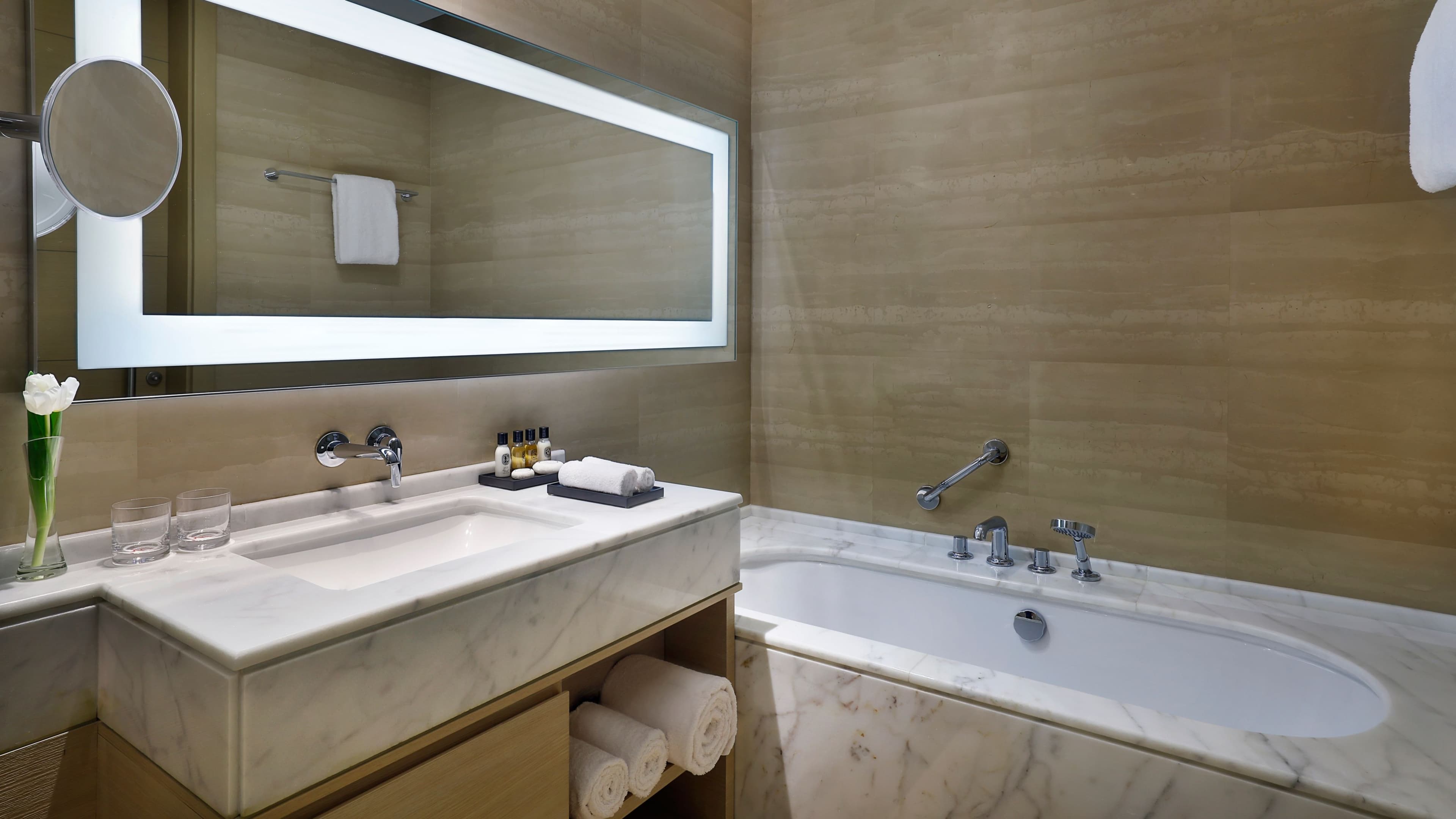 Grand Deluxe King - Image 4