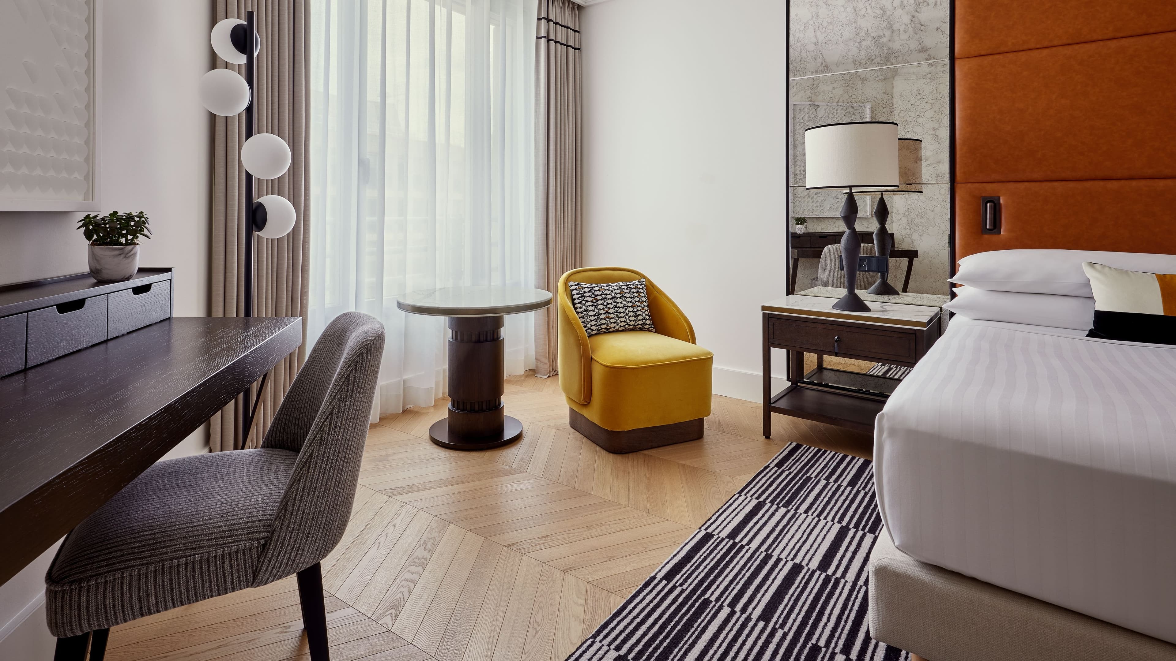 Deluxe King - Image 4